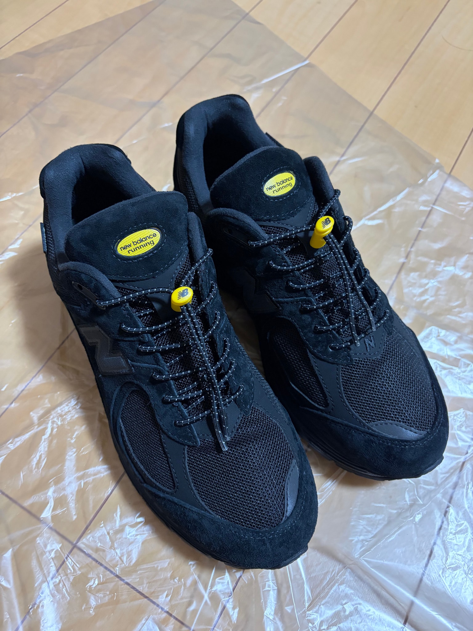 New Balance 2002R GORE-TEX "Black/Yellow"