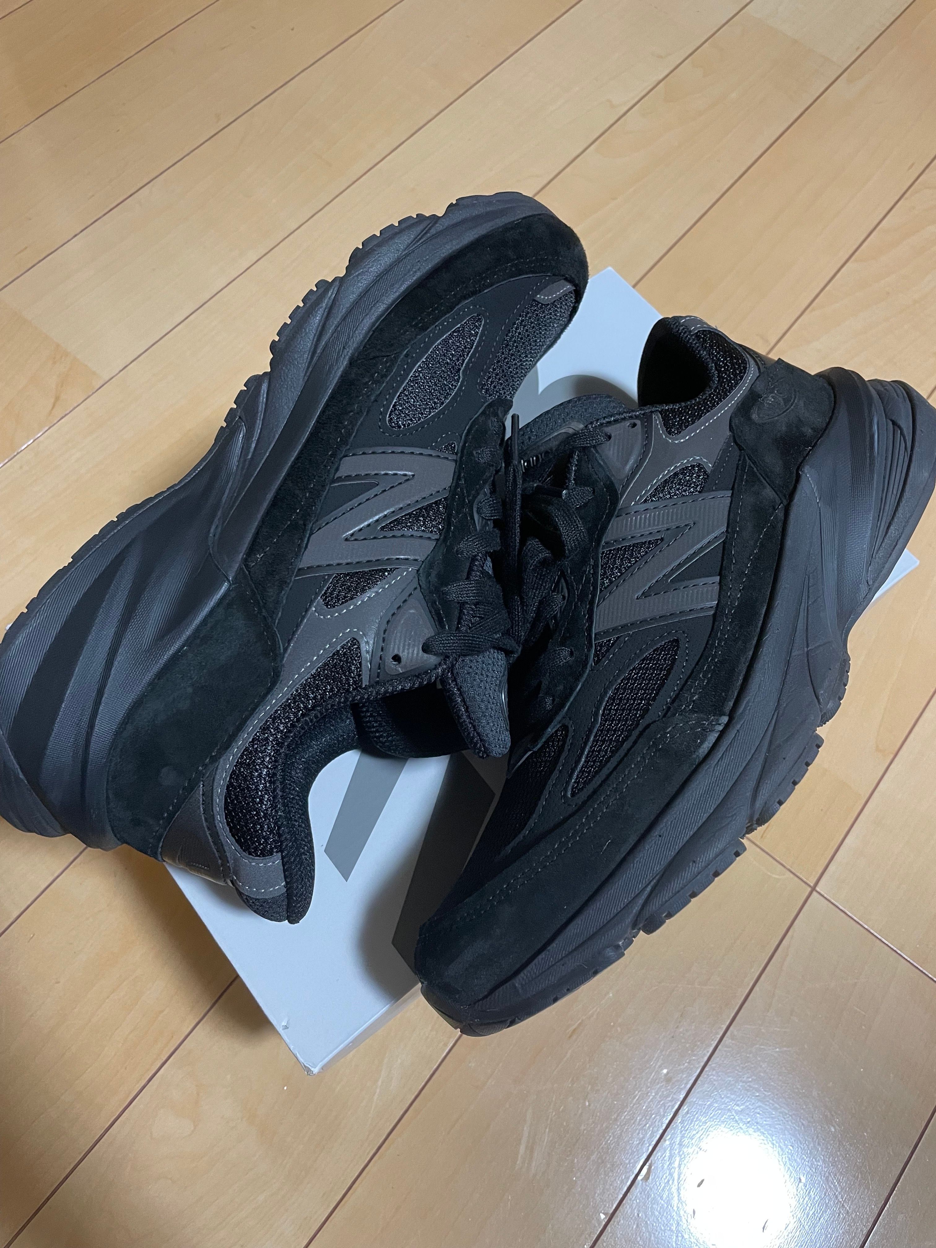 New Balance 990V6 "Triple Black"