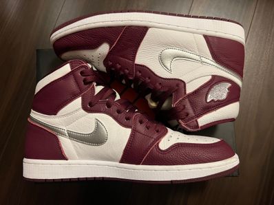 Nike Air Jordan 1 High OG "Bordeaux"