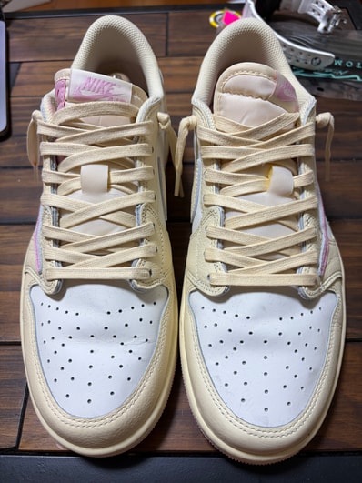 Travis Scott × Nike Air Jordan 1 Retro Low OG "Muslin/Shy Pink"
