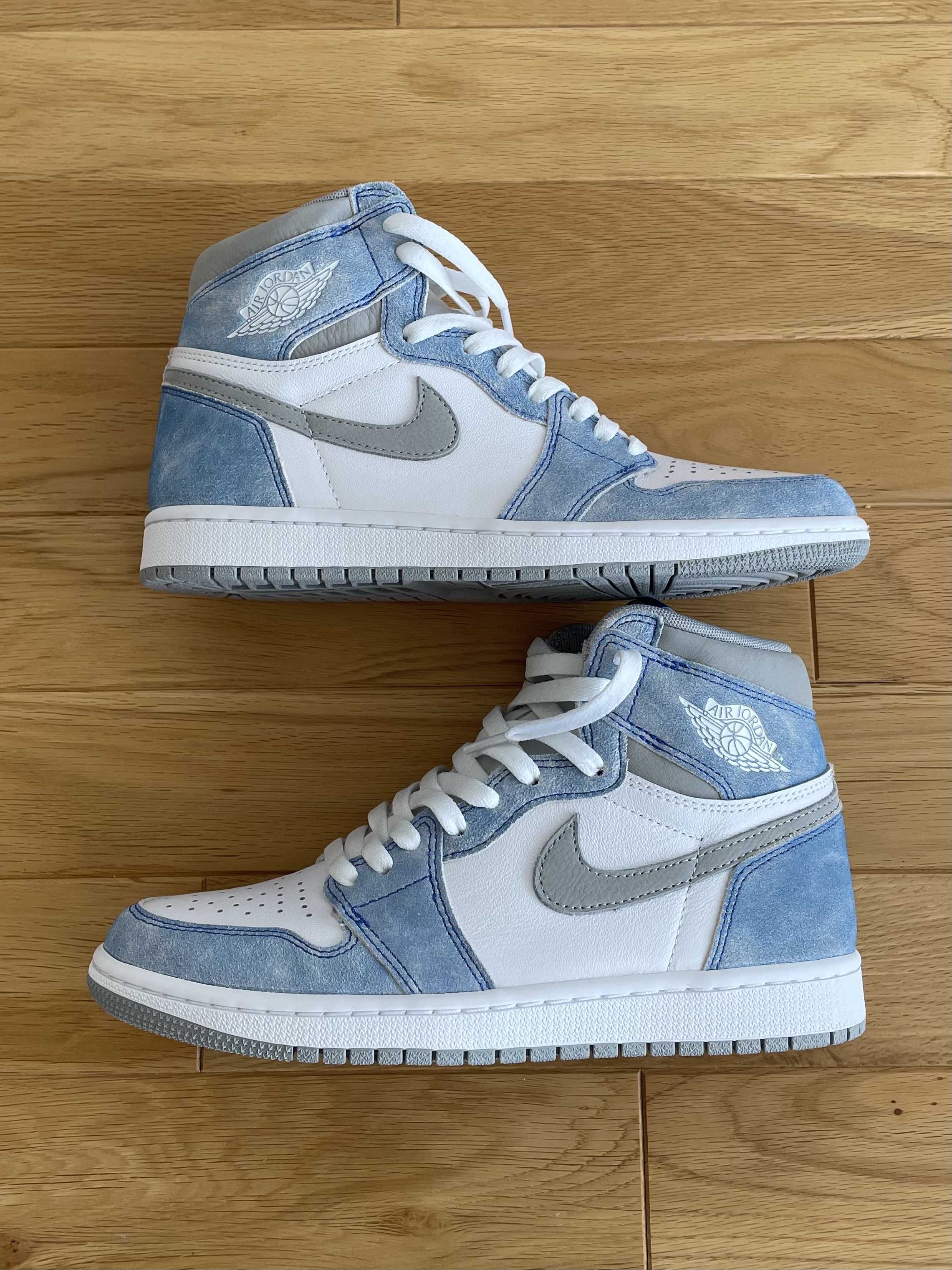 Nike Air Jordan 1 High OG "Hyper Royal"