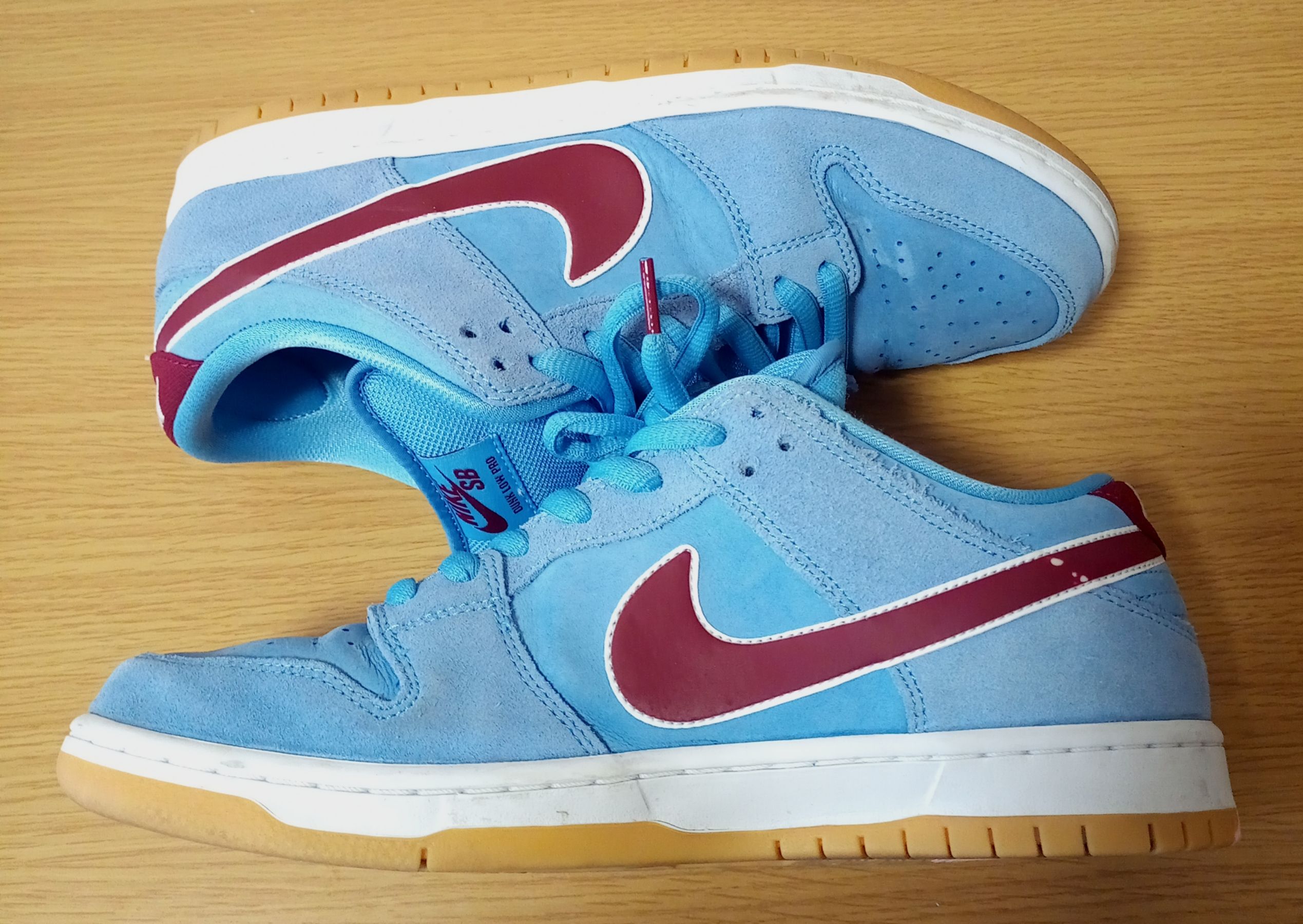 Nike SB Dunk Low Pro "Philadelphia Phillies/Valor Blue and Team Maroon"