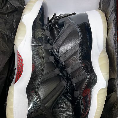 Nike Air Jordan 11 Low "72-10"