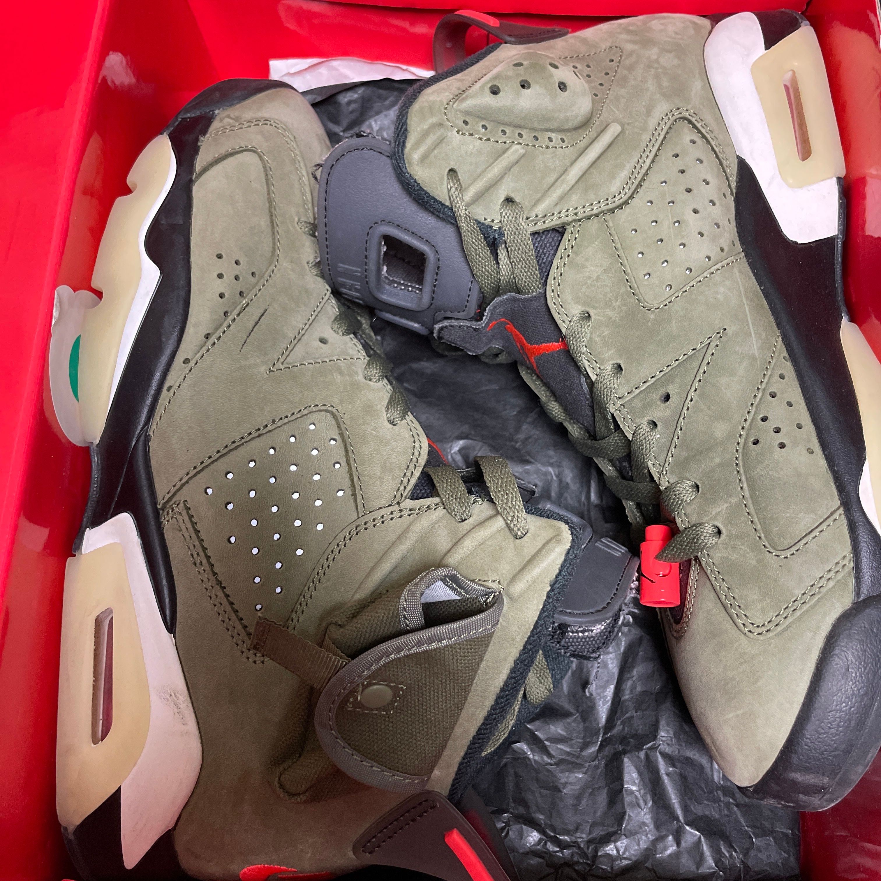 Travis Scott × Nike Air Jordan 6 Retro "Medium Olive"