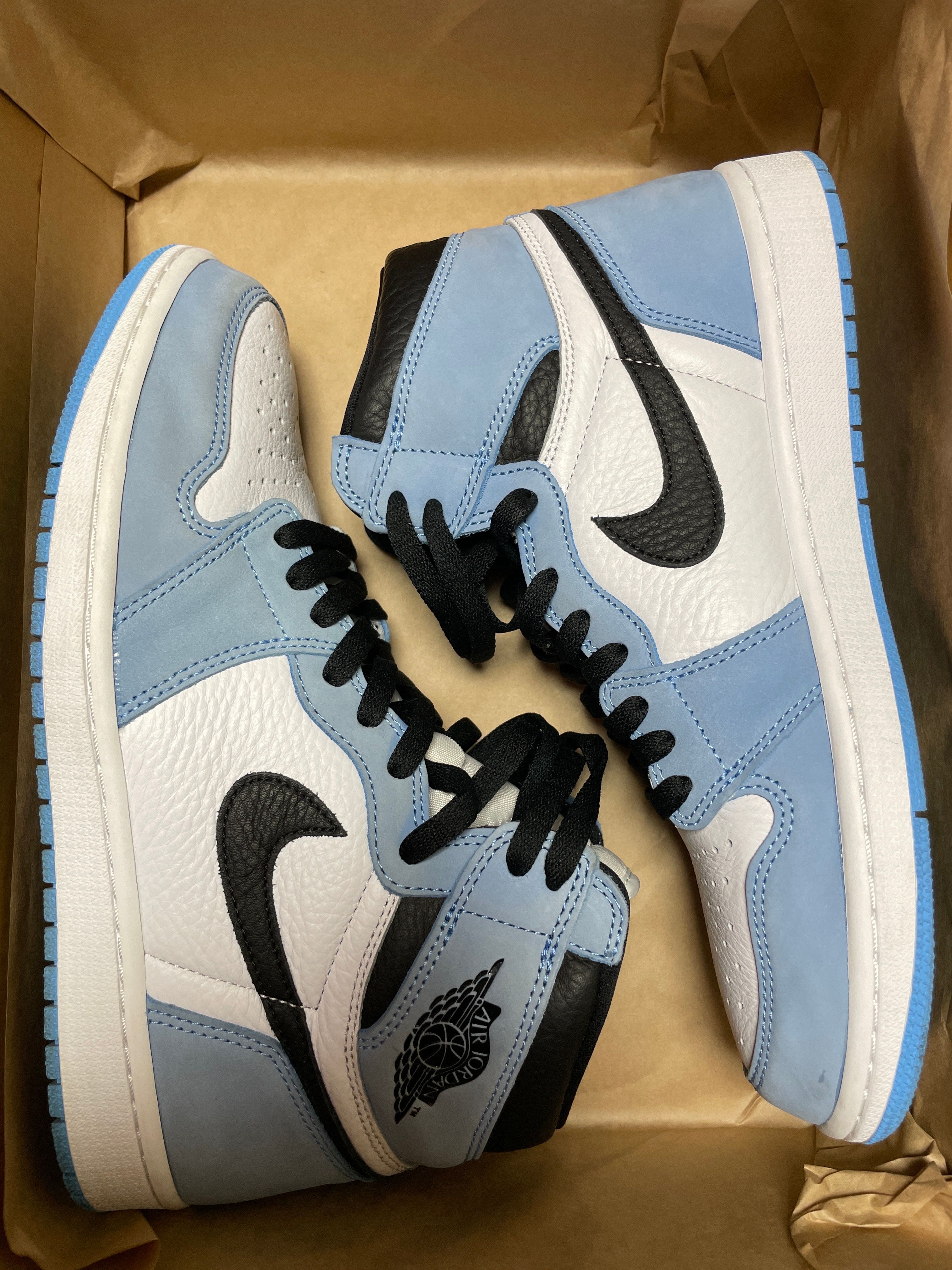 Nike Air Jordan 1 High OG "University Blue"