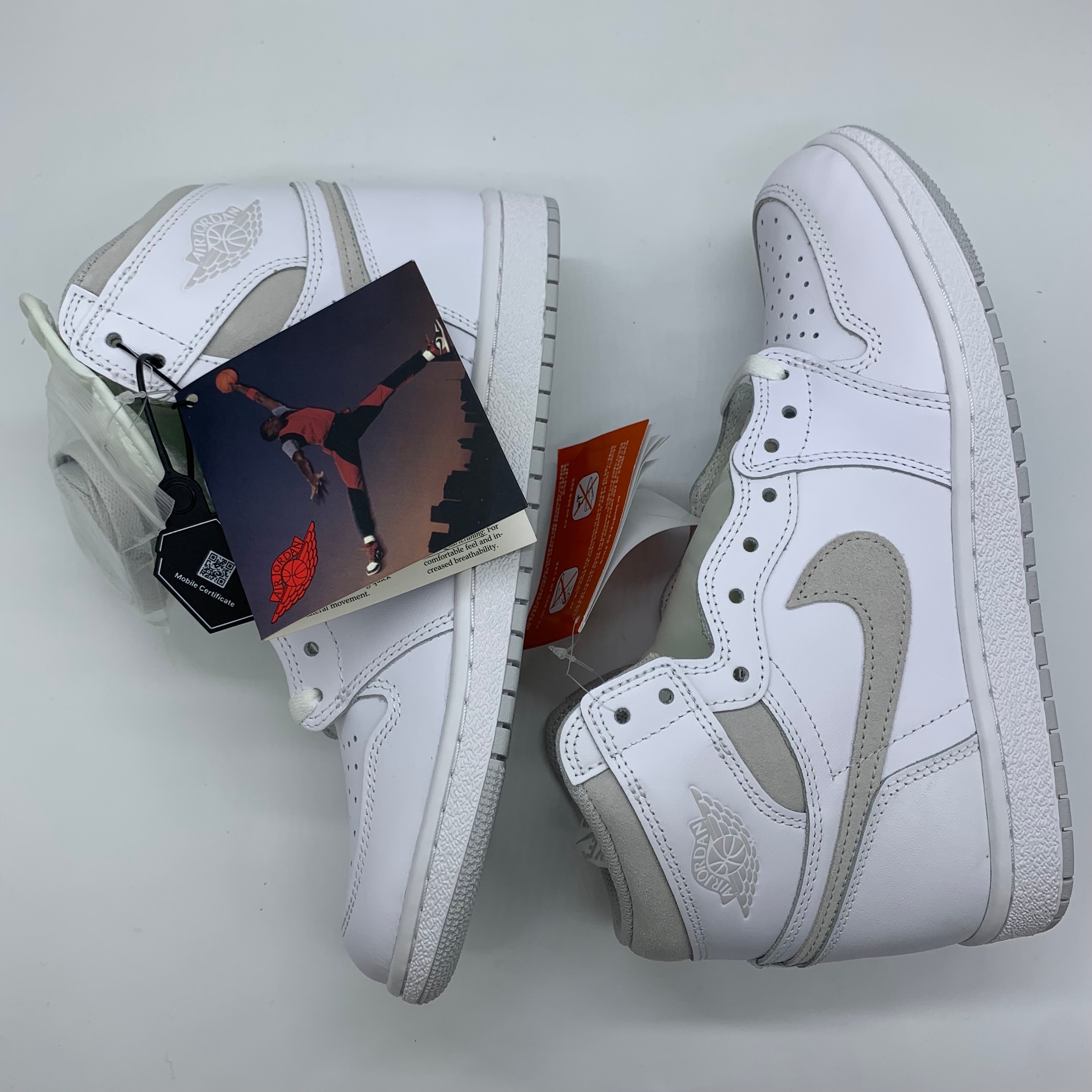 ナイキ エアジョーダン1 ハイ 85 "ニュートラルグレー"