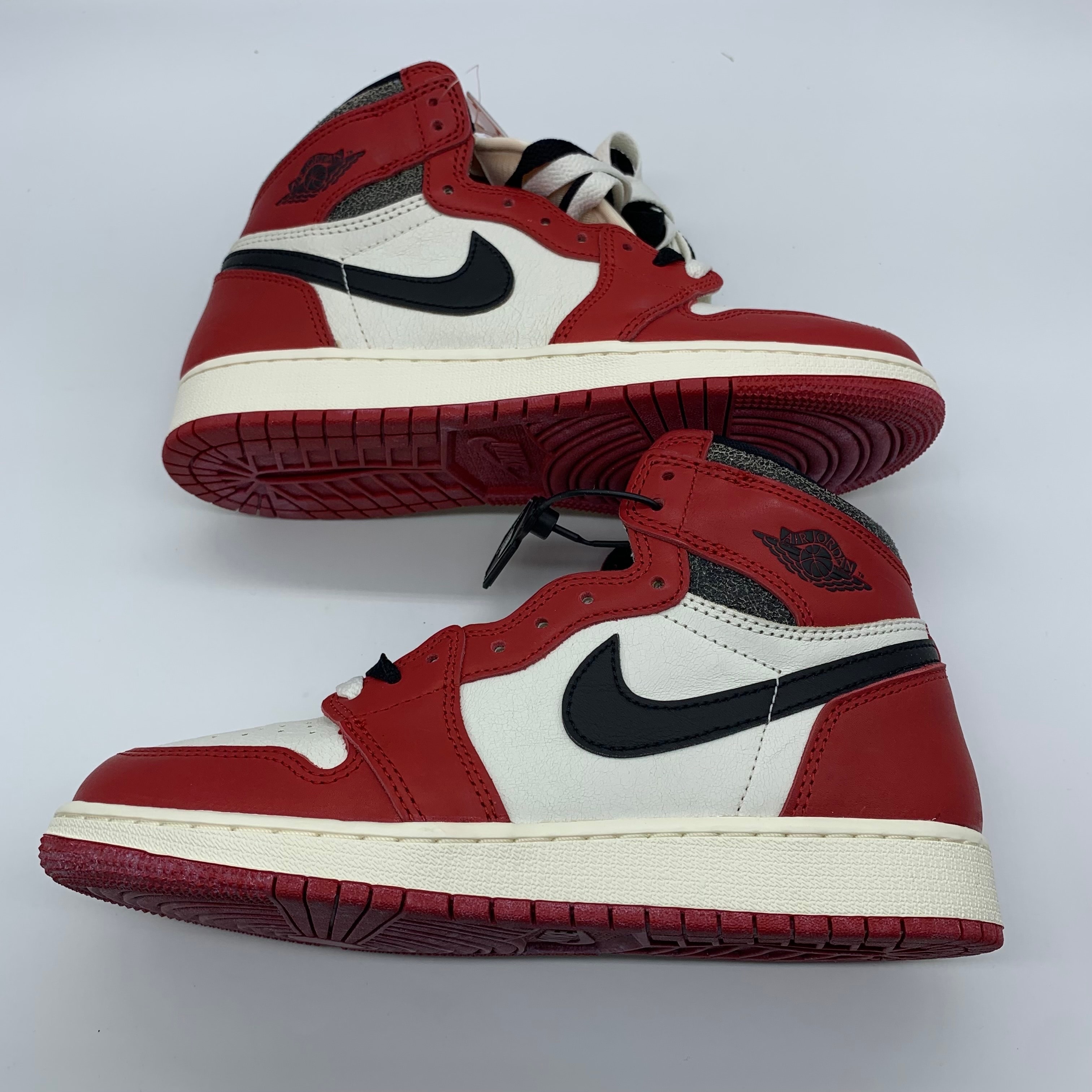 Nike GS Air Jordan 1 High OG "Lost & Found/Chicago"