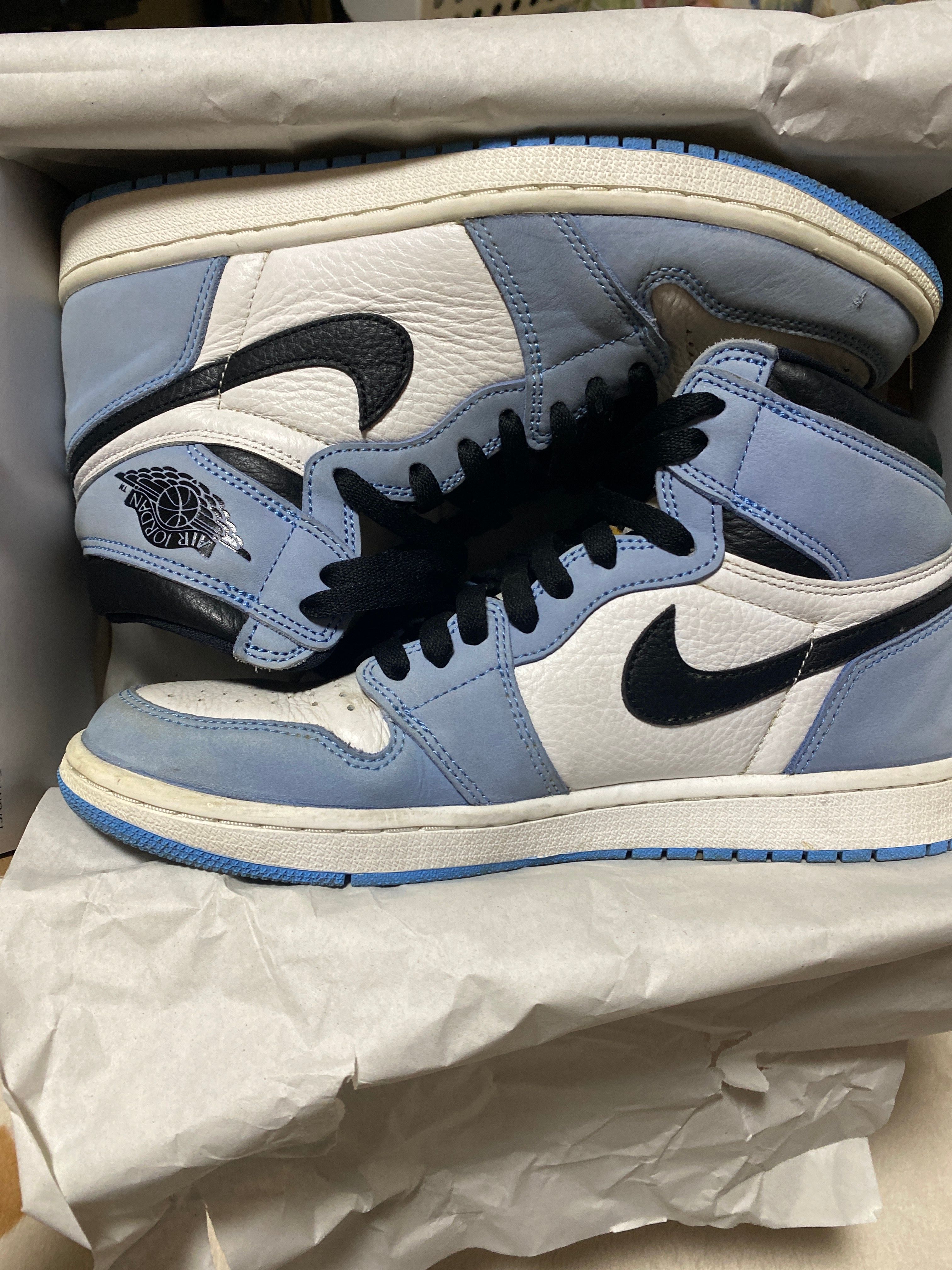 Nike Air Jordan 1 High OG "University Blue"