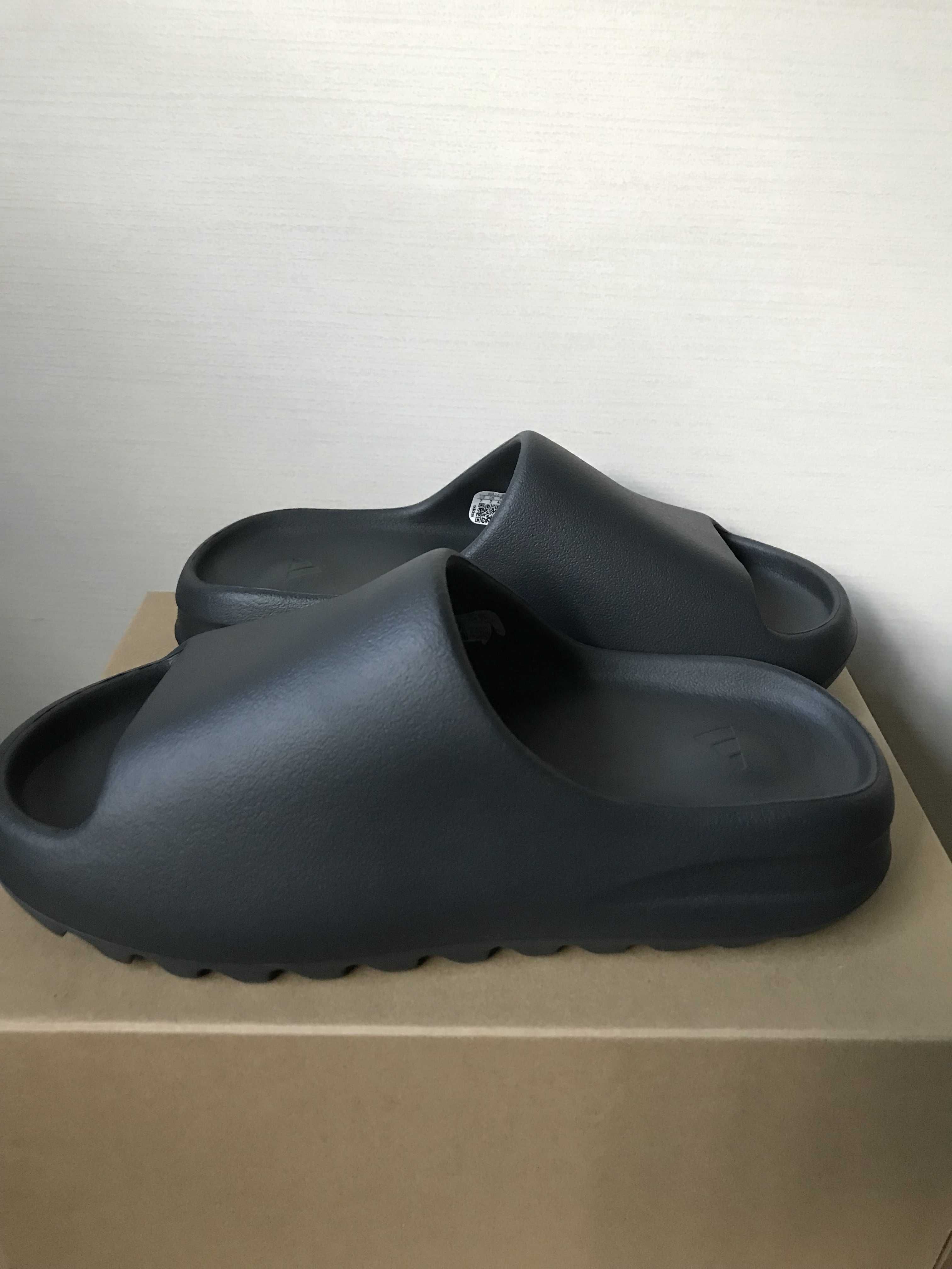 adidas YEEZY Slide "Onyx"