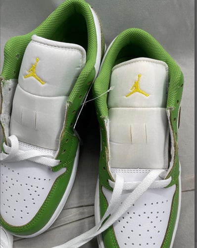 Nike Air Jordan 1 Low SE "Chlorophyll"
