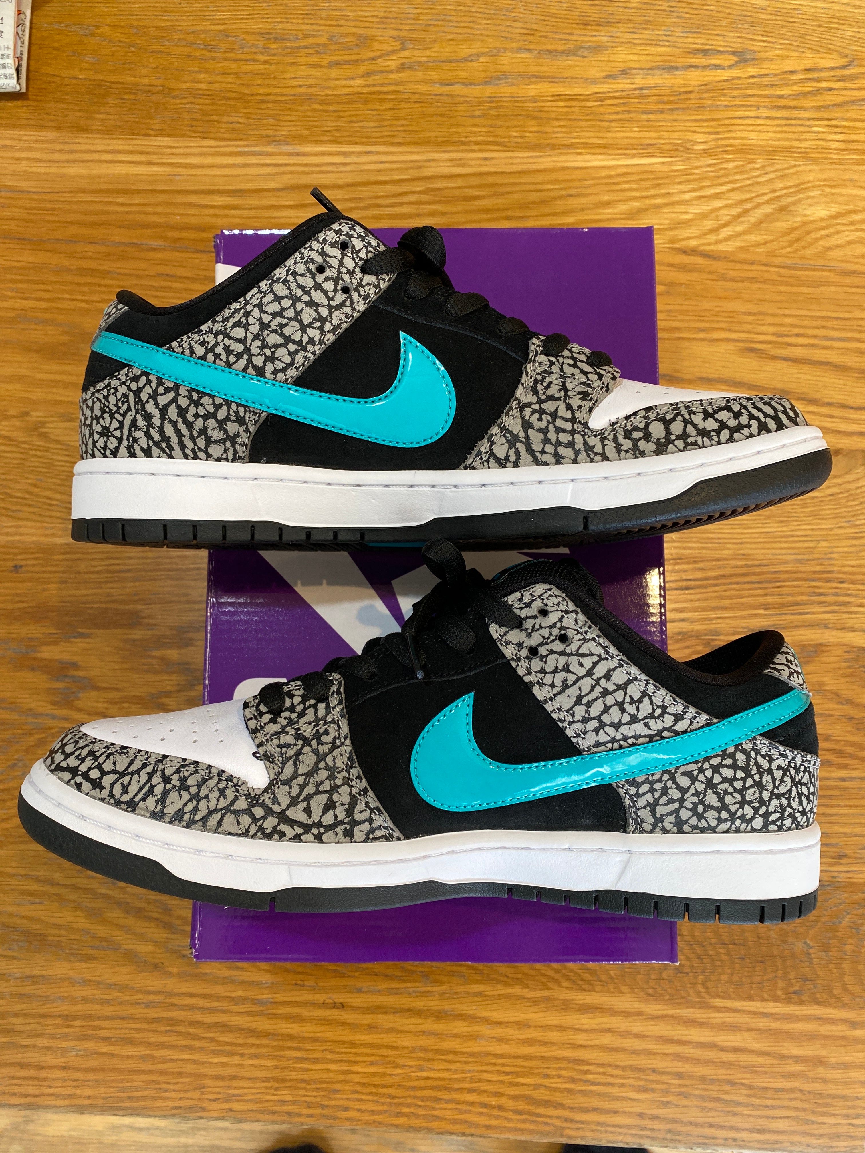 Nike SB Dunk Low "Elephant/Safari"