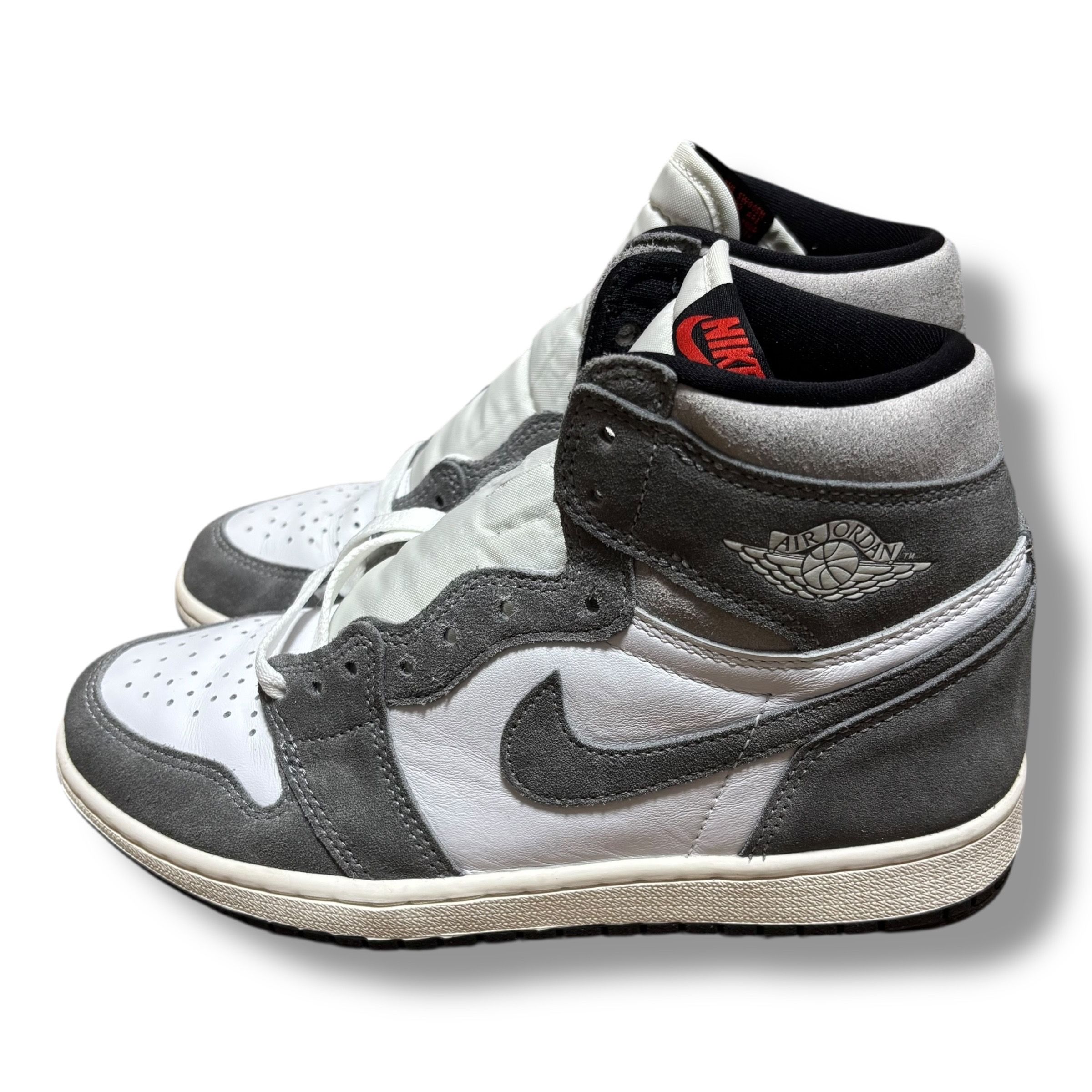 Nike Air Jordan 1 Retro High OG "Black and Smoke Grey"