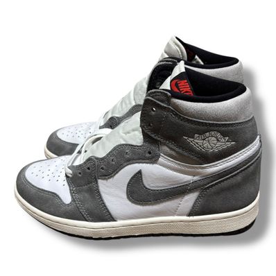 Nike Air Jordan 1 Retro High OG "Black and Smoke Grey"