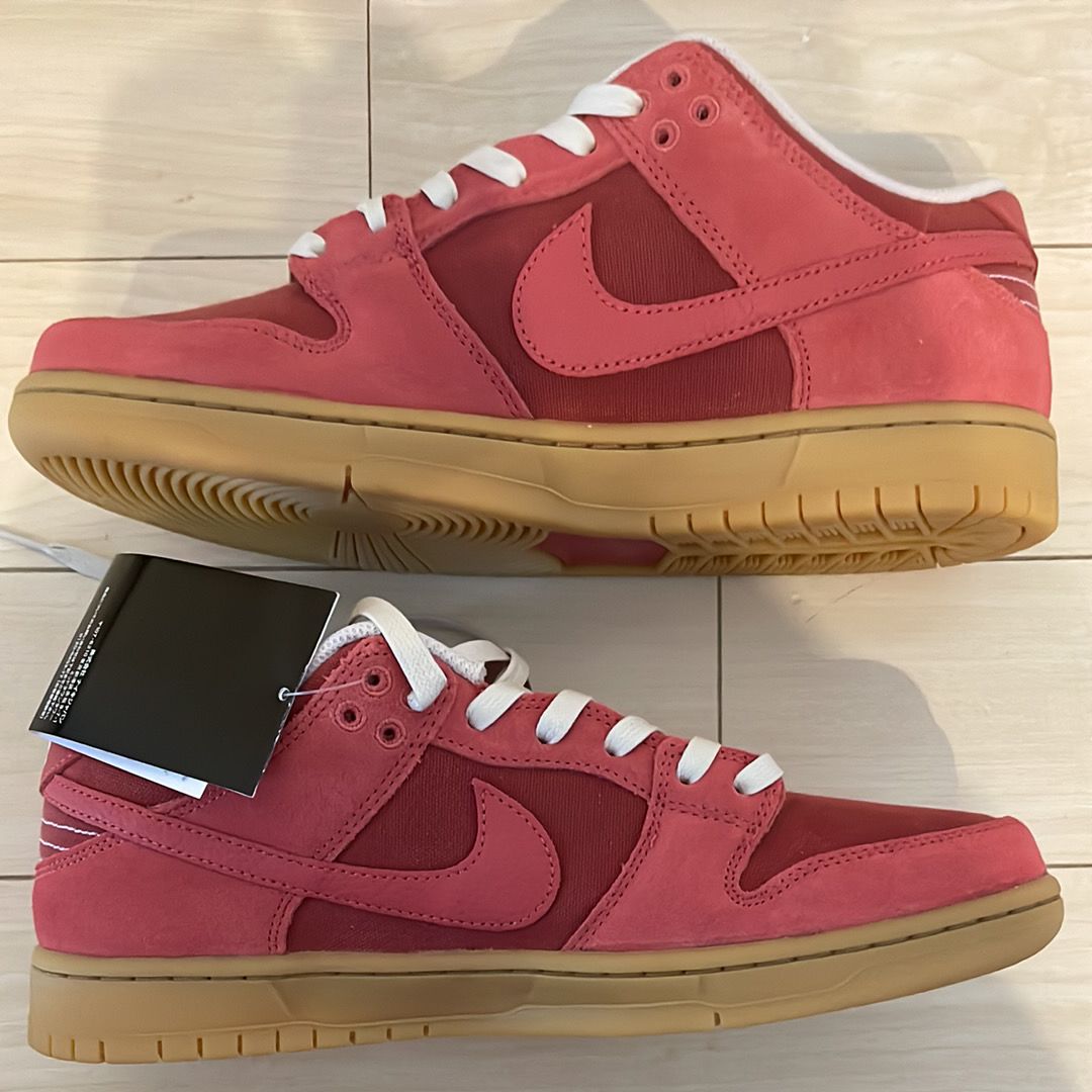 Nike SB Dunk Low "Adobe"