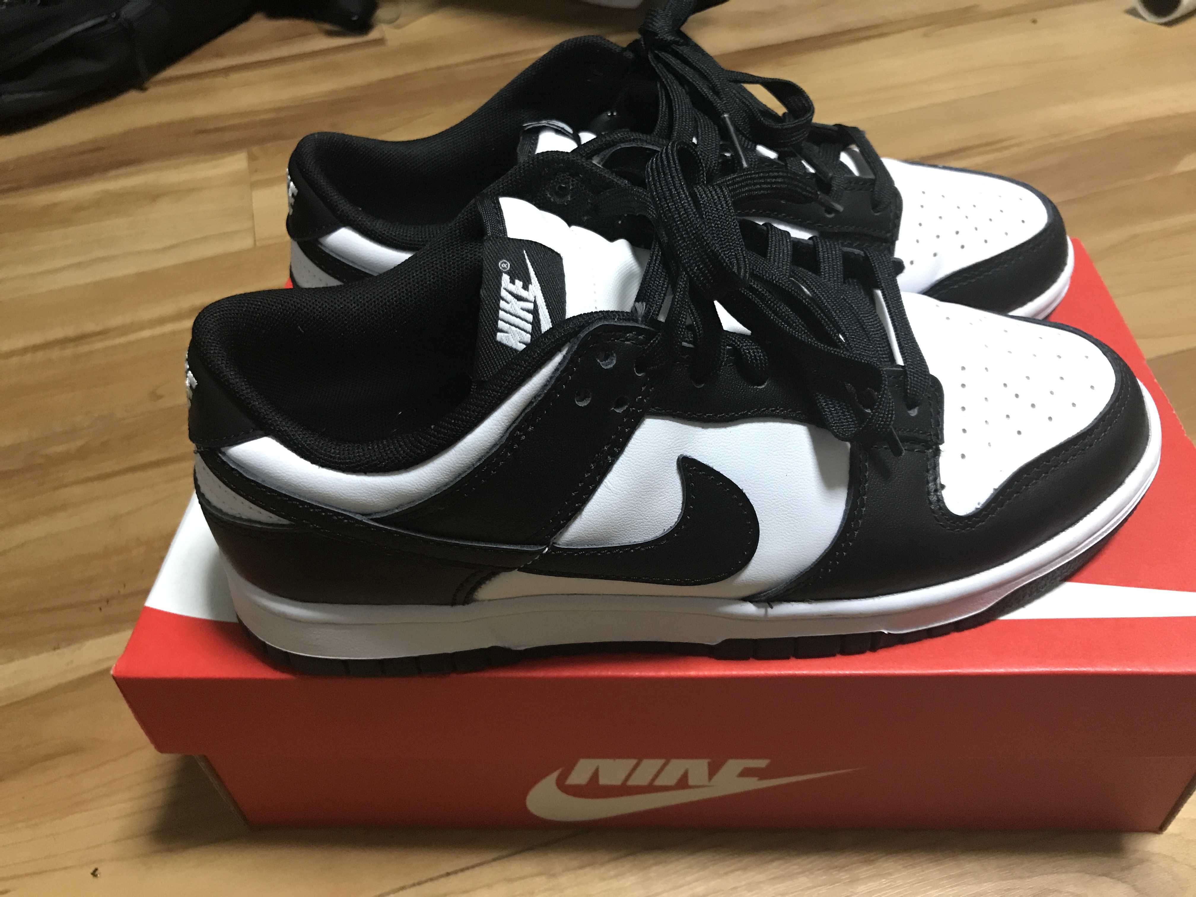 Nike Dunk Low Retro "Panda/White/Black"