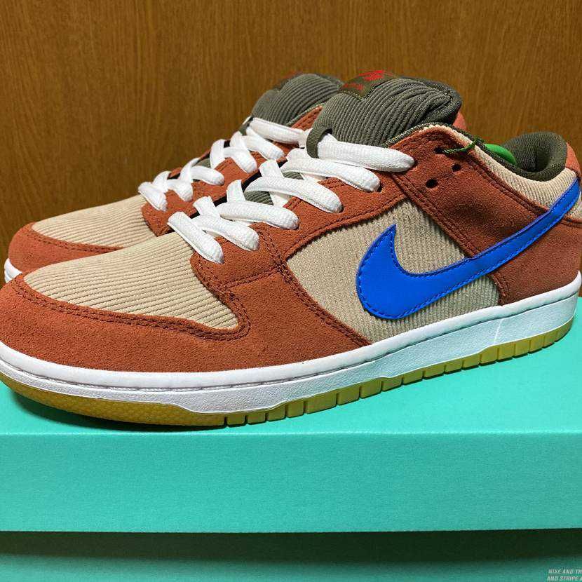 Nike SB Dunk Low Pro "Dusty Peach/Photo Blue"