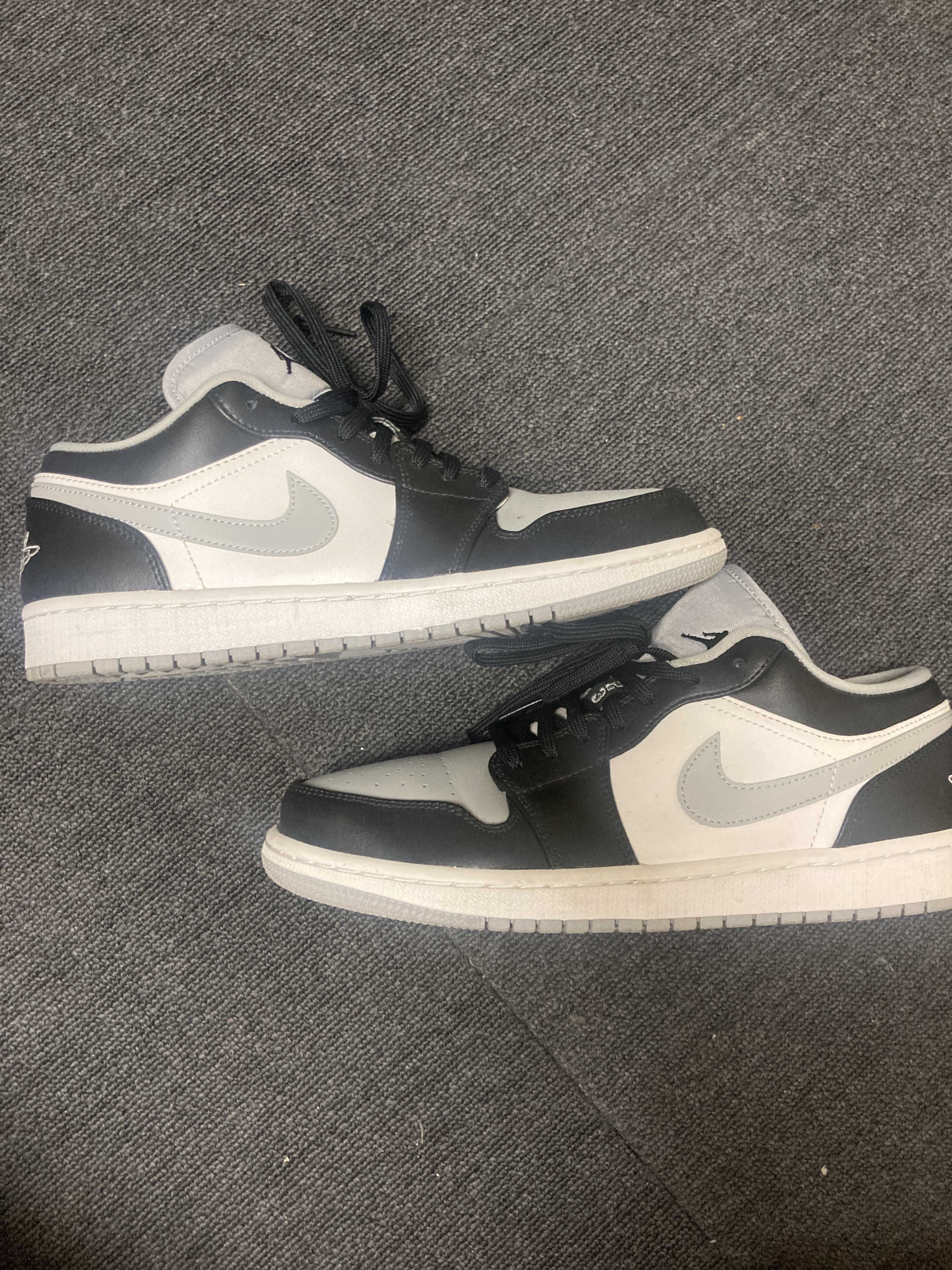NIKE AIR JORDAN 1 LOW "BLACK/LIGHT SMOKE GREY"