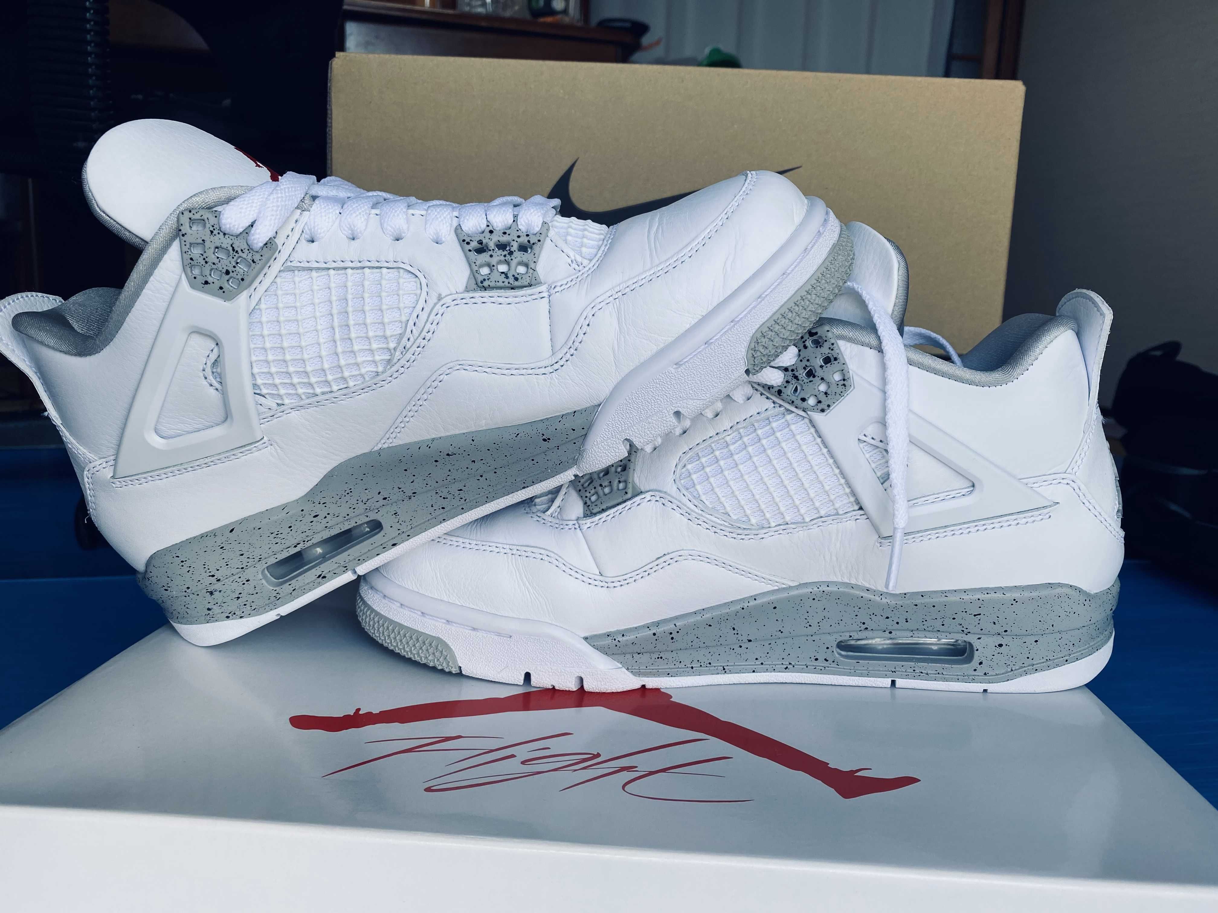 Nike Air Jordan 4 "Tech White"  
