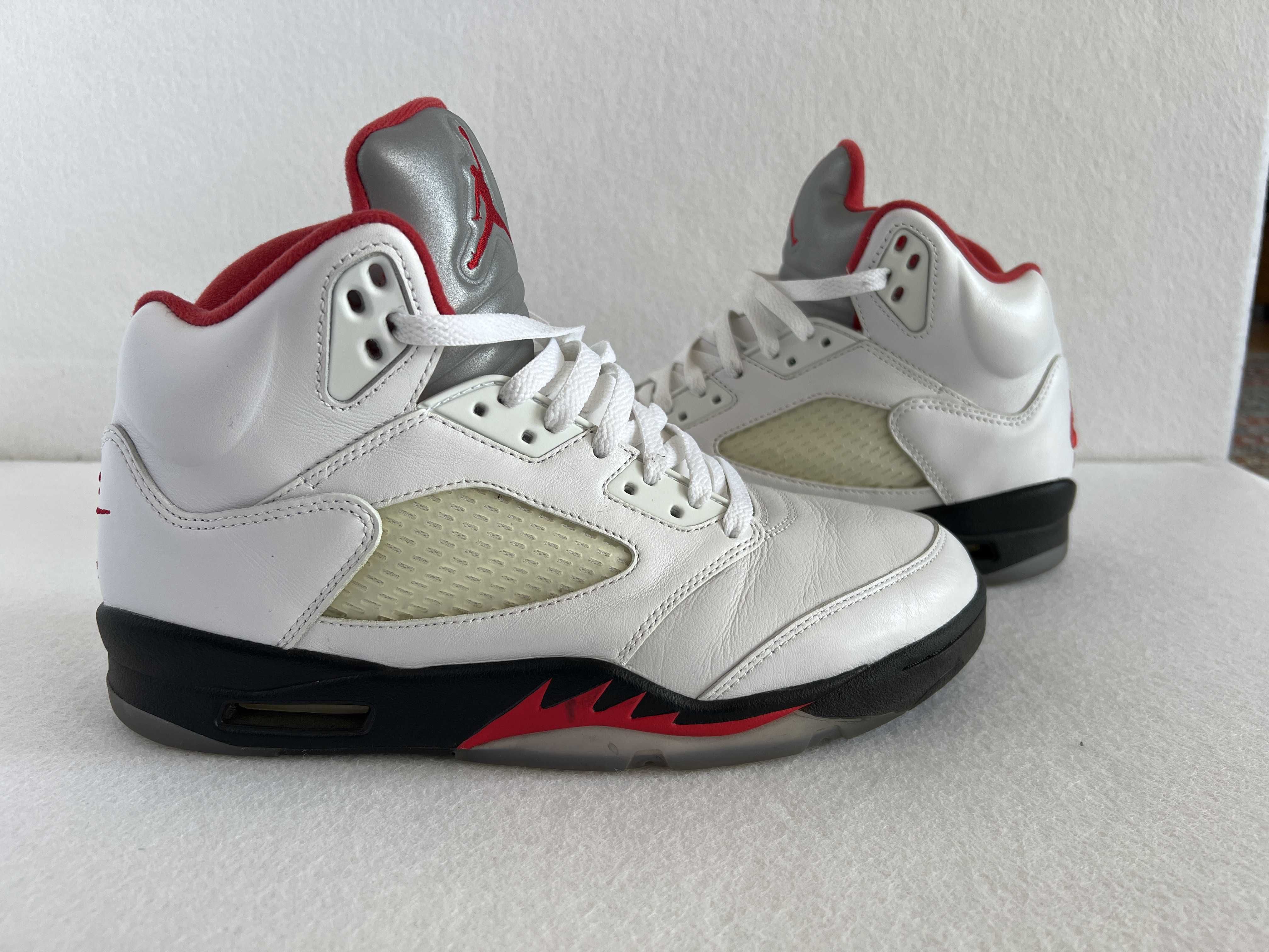 Nike Air Jordan 5 Retro "Fire Red" (2020)