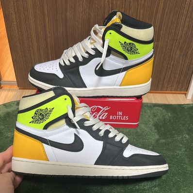 Nike Air Jordan 1 High OG "Volt Gold"