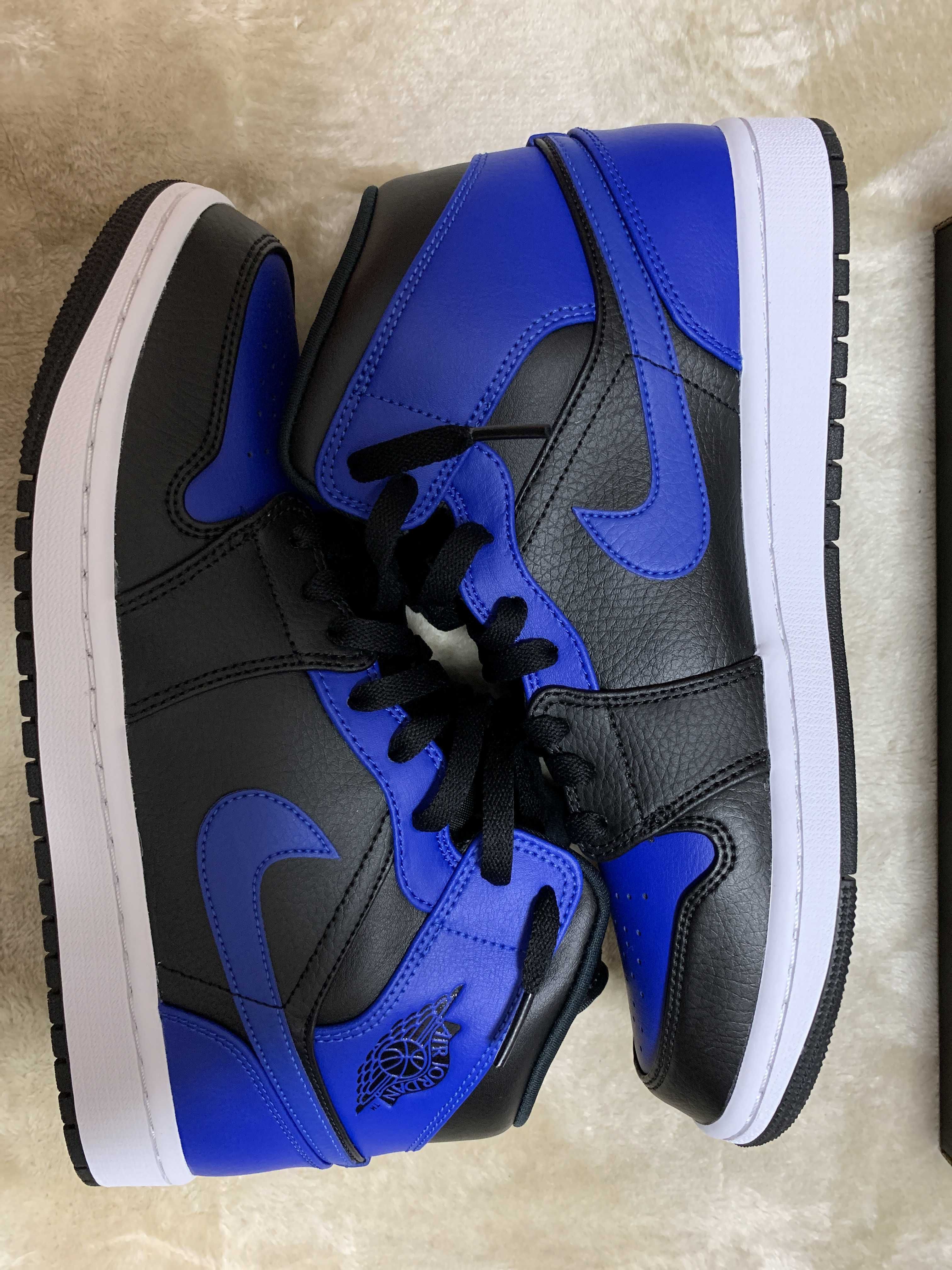 Nike Air Jordan 1 Mid "Hyper Royal"