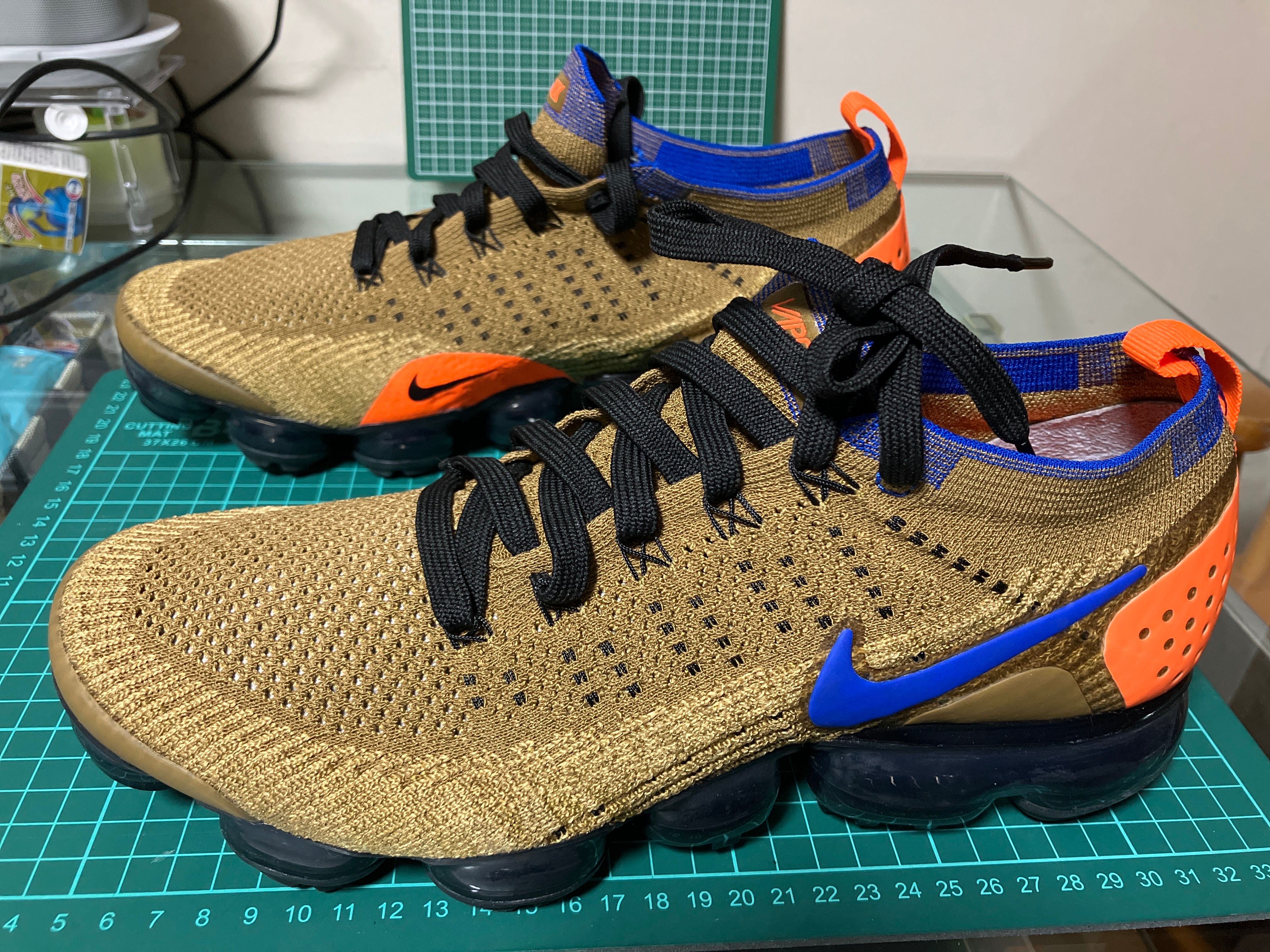 Nike Air VaporMax Flyknit 2 "Golden Beige Racer Blue"