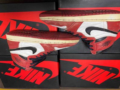 Nike Air Jordan 1 Retro High "Chicago" (2015)