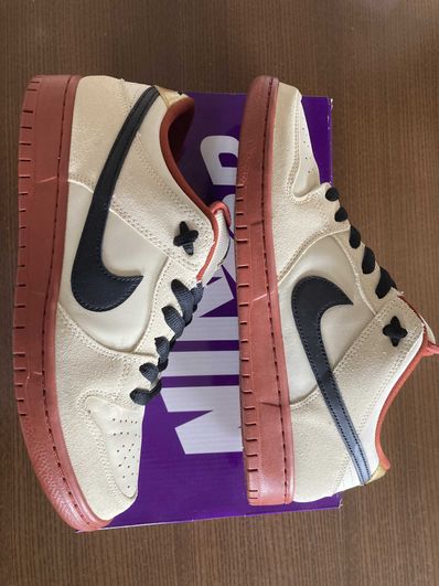 Nike SB Dunk Low Pro "Hennessy"