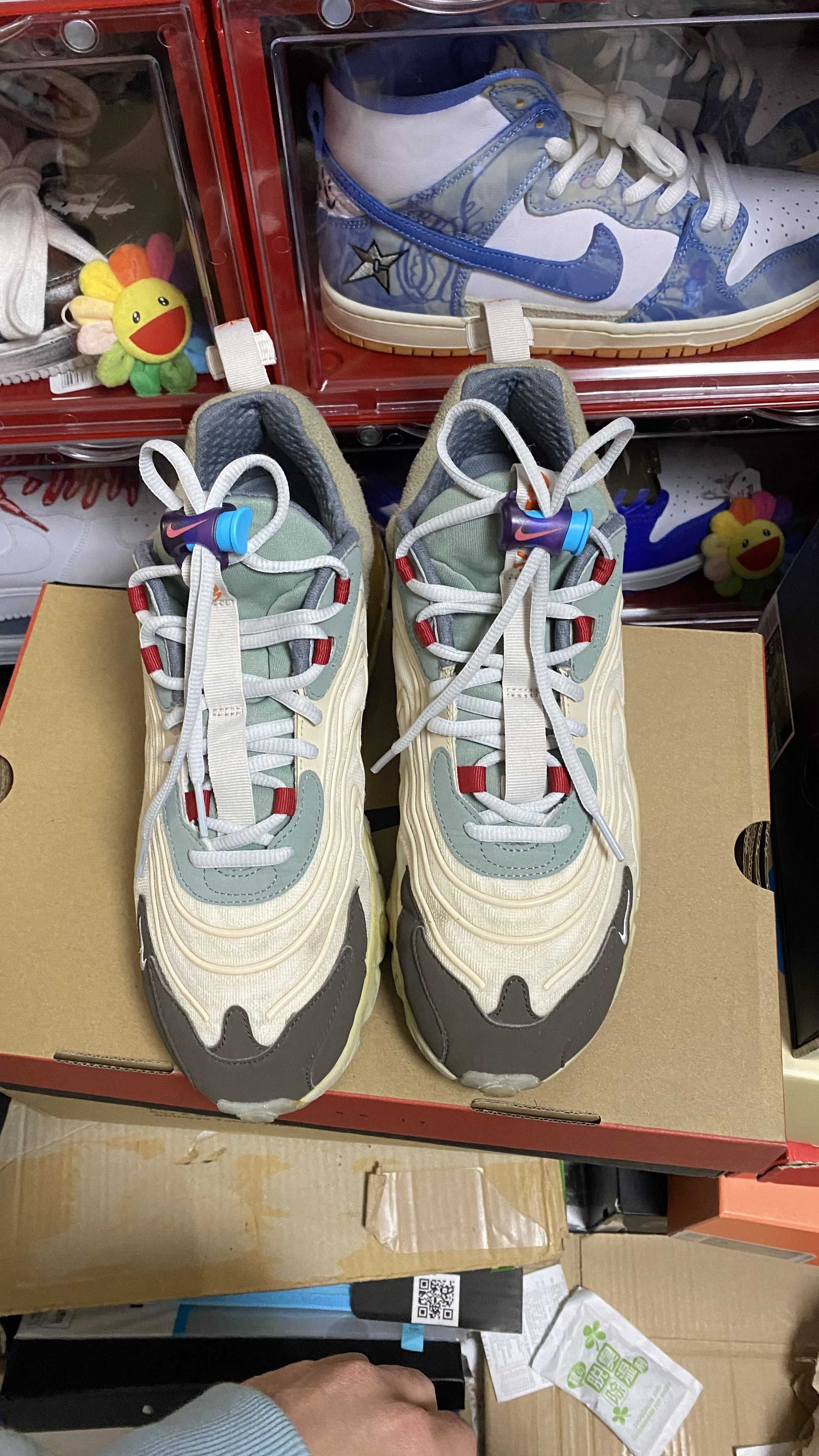 Travis Scott  × Nike Air Max 270 "Cactus Trails"