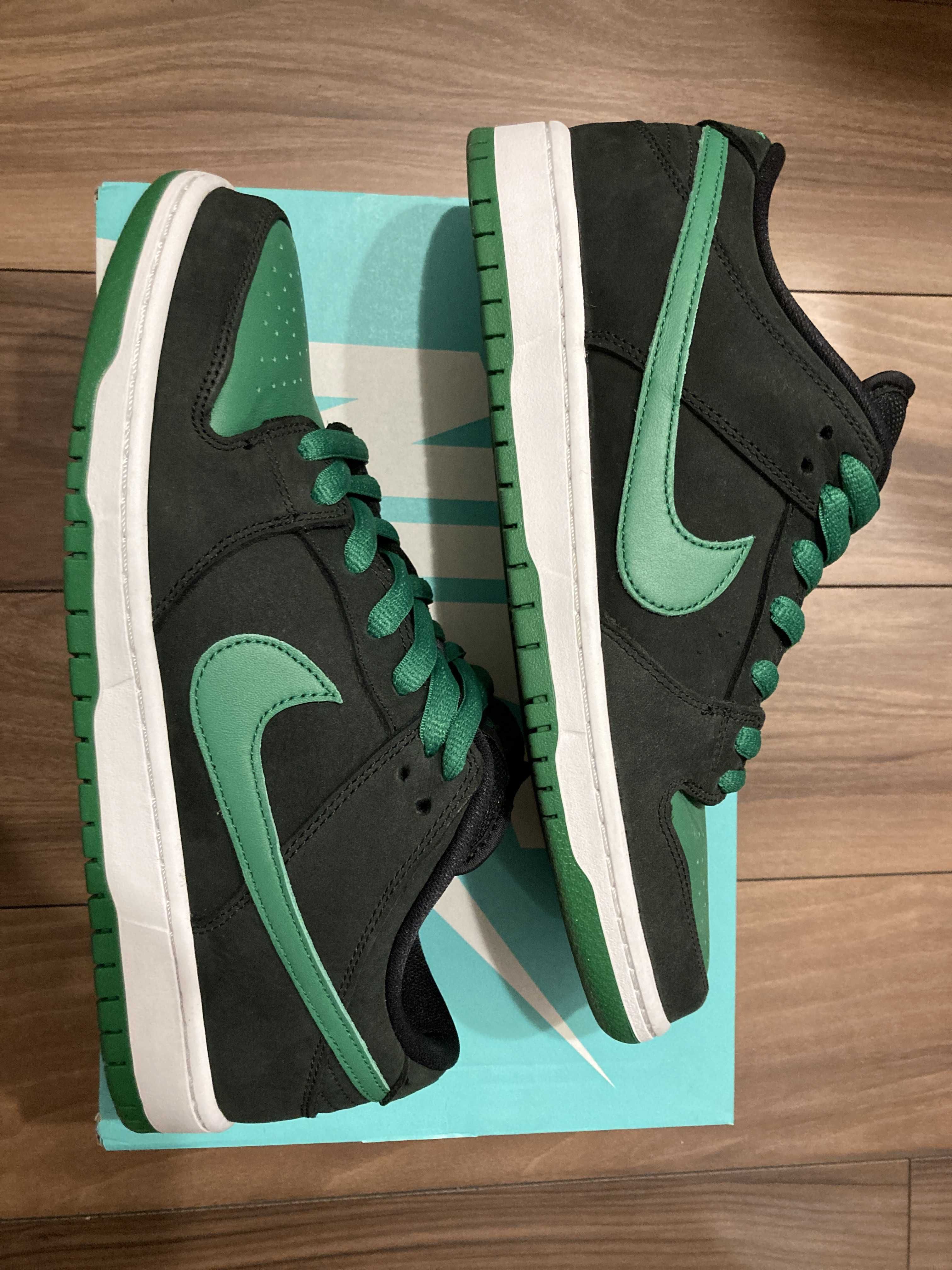 Nike SB Dunk Low PRO "Black/Pine Green"