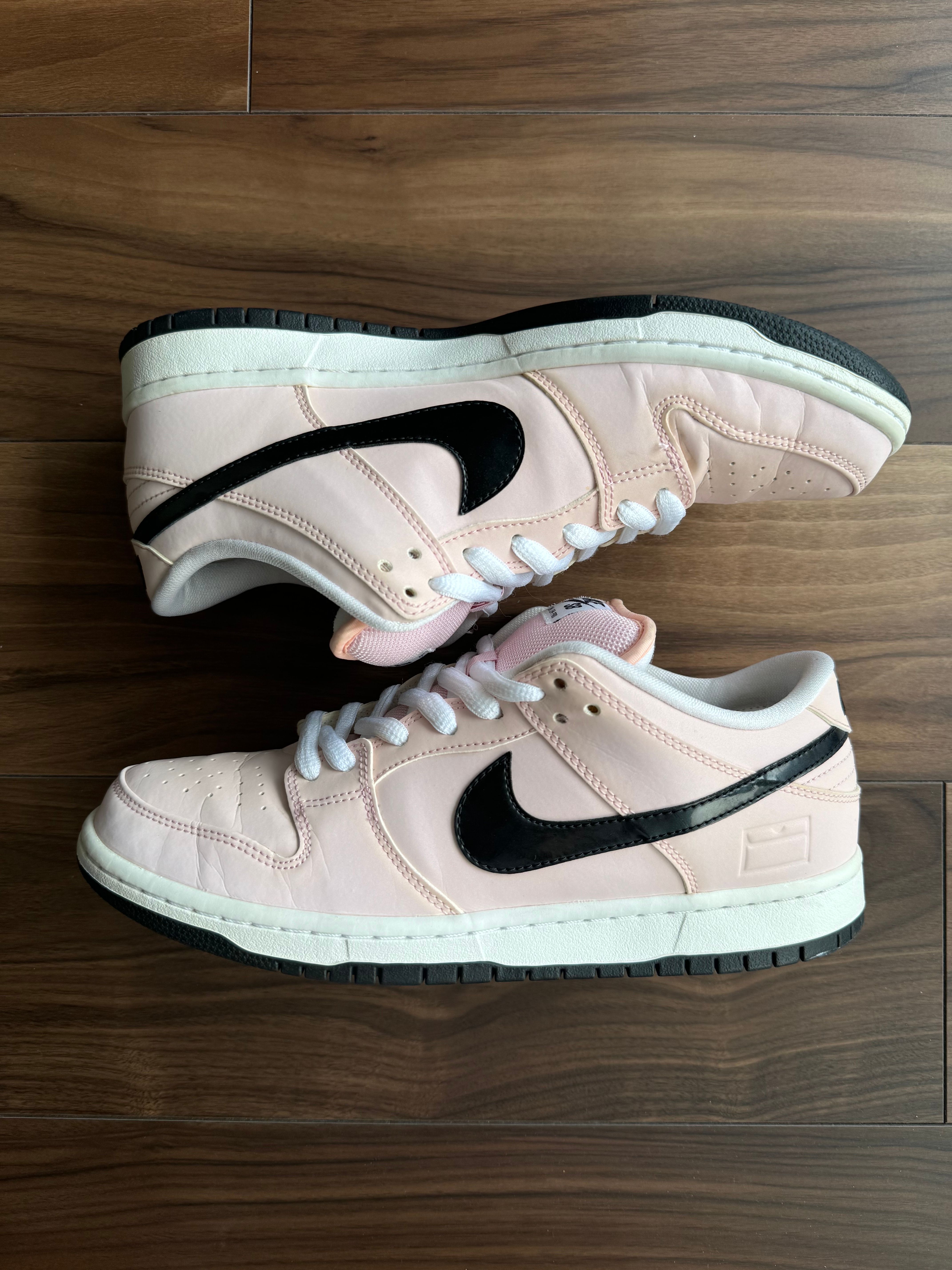 Nike SB Dunk Low "Pink Box"