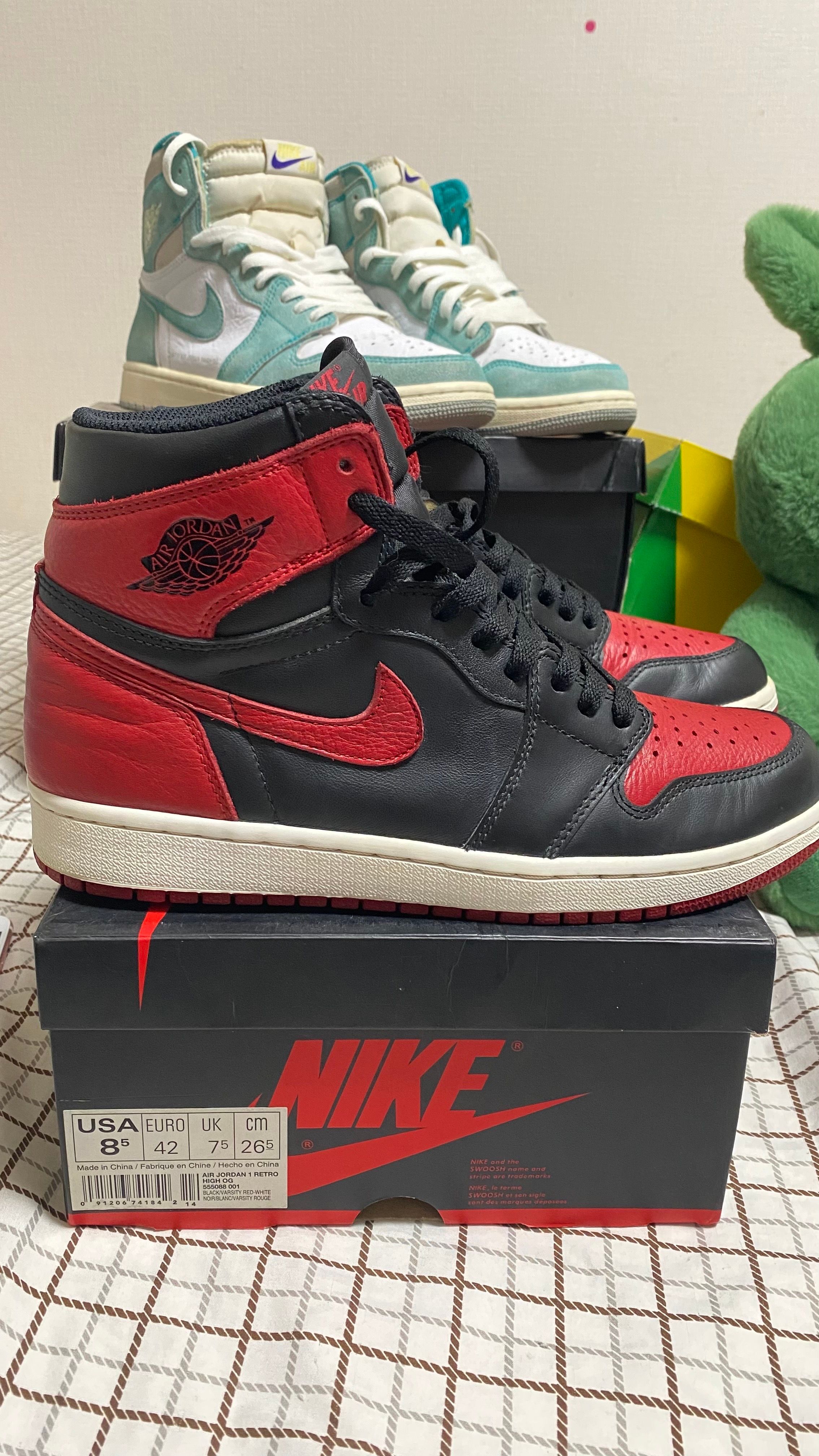 Nike Air Jordan 1 Retro High OG "Bred/Banned" (2016)