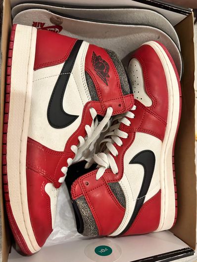 Nike Air Jordan 1 High OG "Lost & Found/Chicago"