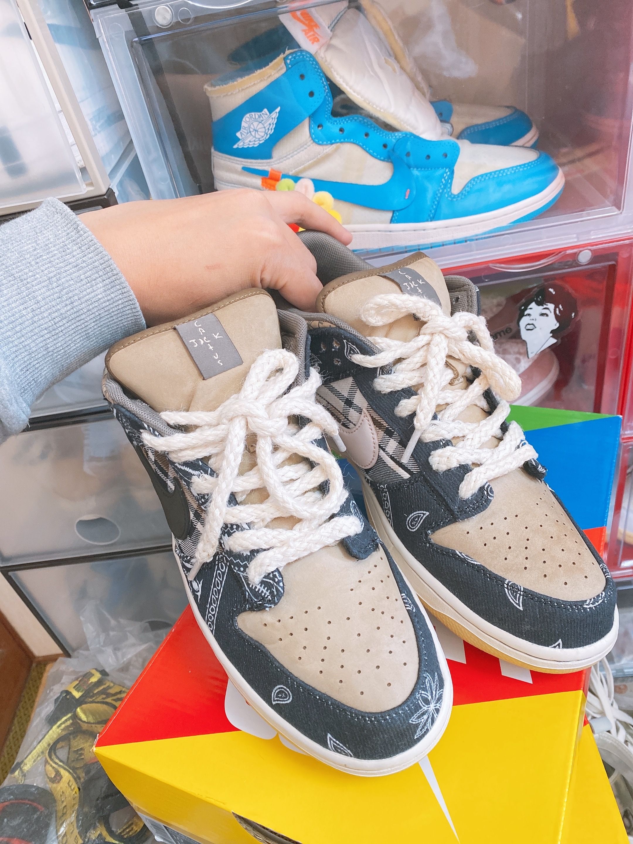 Travis Scott × Nike SB Dunk Low "Black/Parachute Beige"