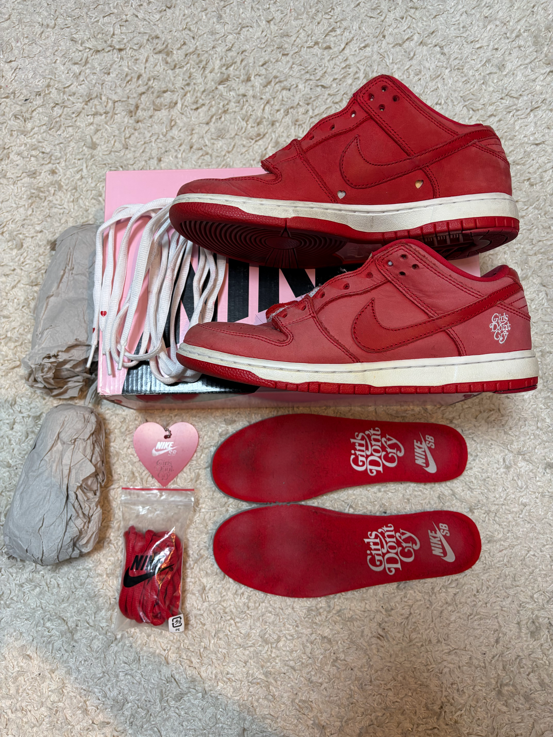 Girls Don't Cry × Nike SB Dunk Low Pro QS "Red" / VERDY