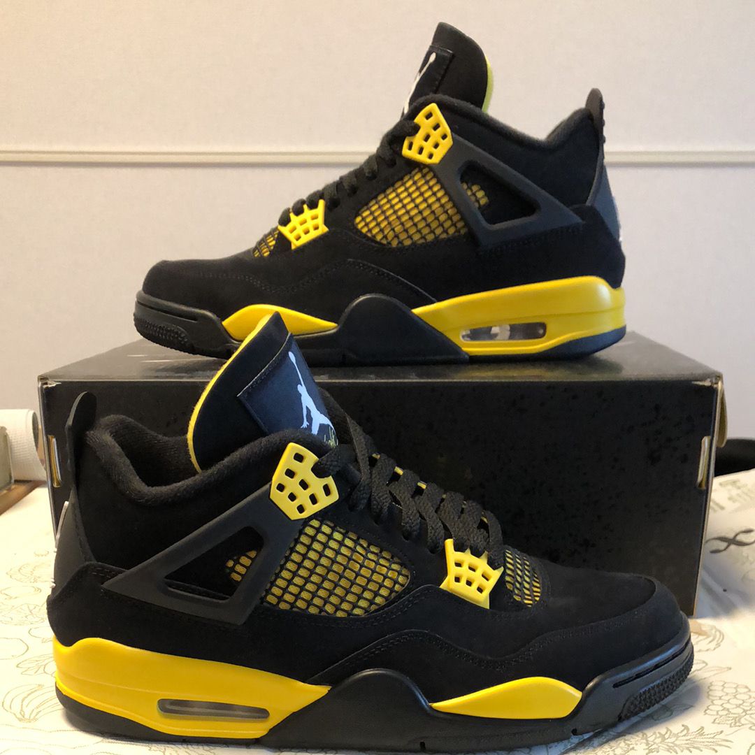 Nike Air Jordan 4 Retro "Thunder"(2023)