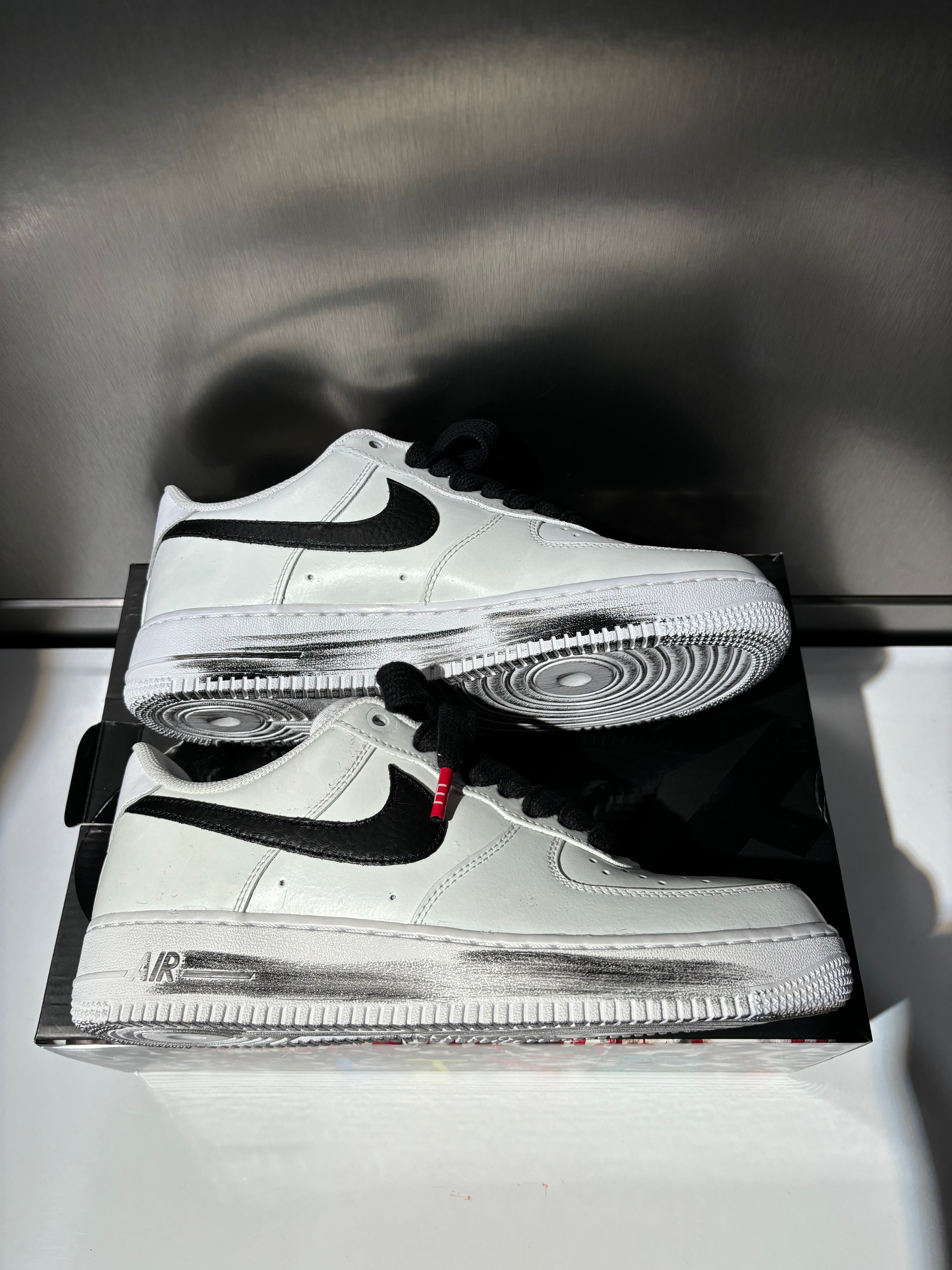 PEACEMINUSONE × Nike Air Force 1 Low "Para-noise/White/Black" / G-DRAGON