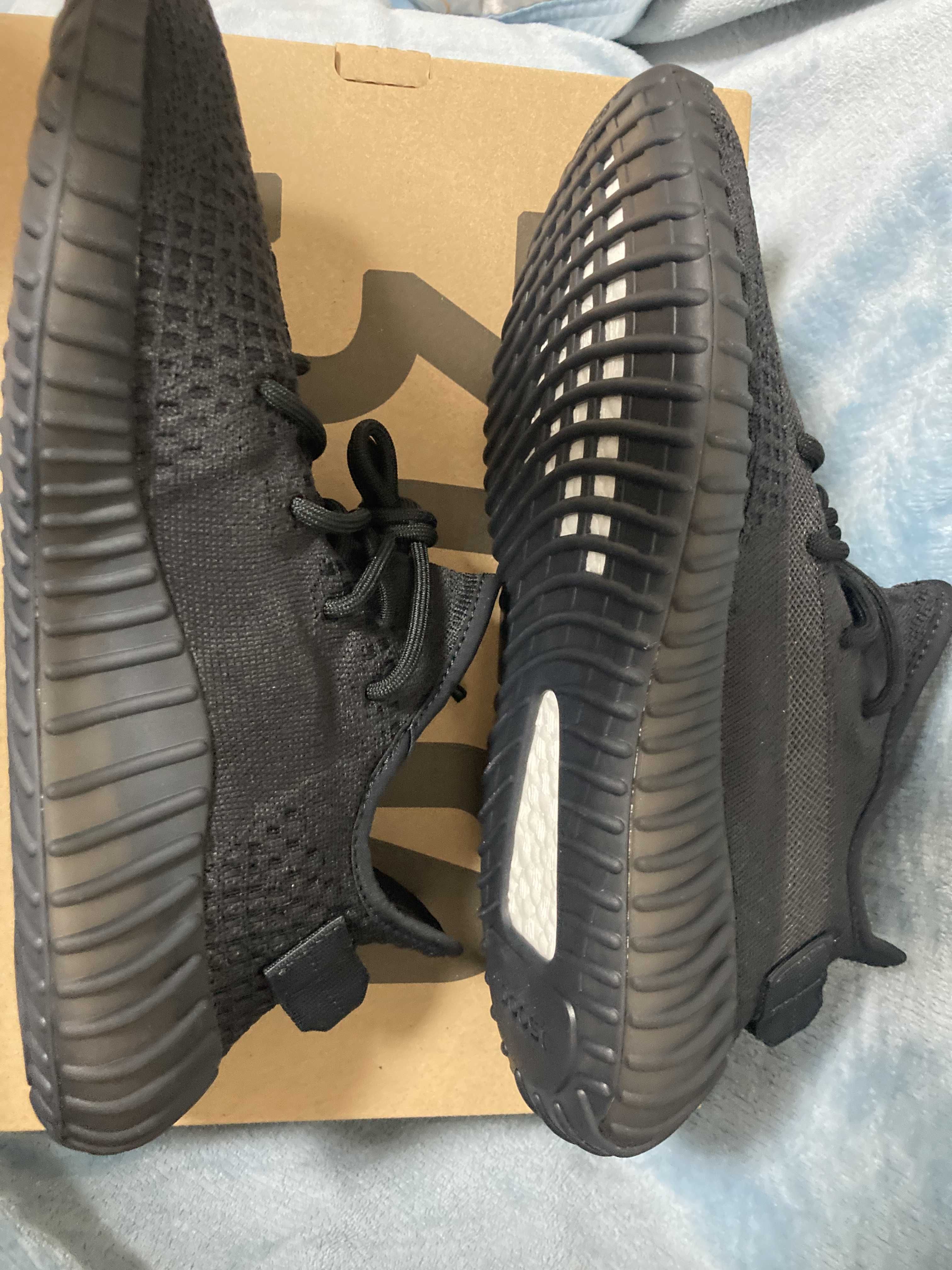 adidas YEEZY Boost 350V2 "Onyx"