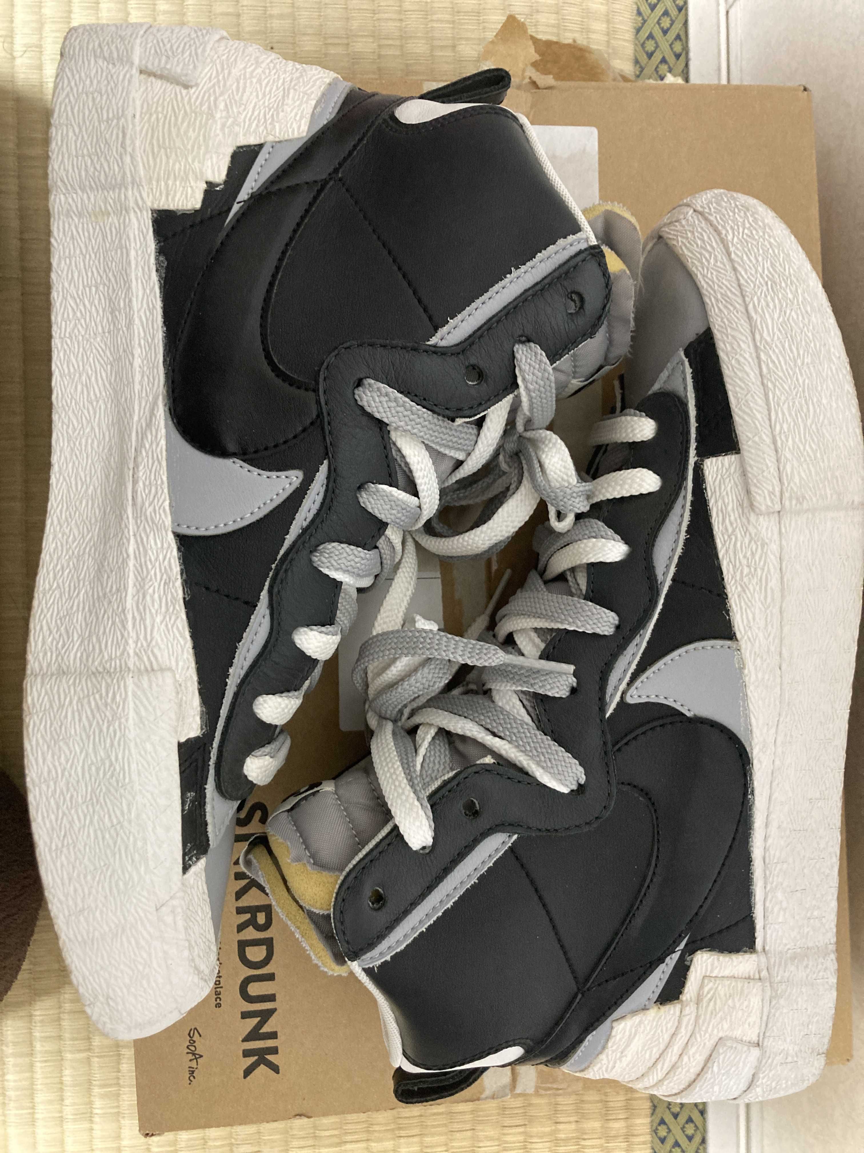 sacai × NIKE BLAZER MID "BLACK/WOLF GREY/WHITE"