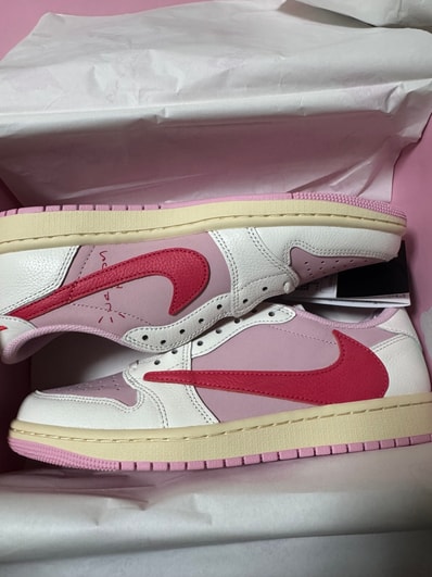 Travis Scott × Nike Air Jordan 1 Retro Low OG "Sail/Tropical Pink"