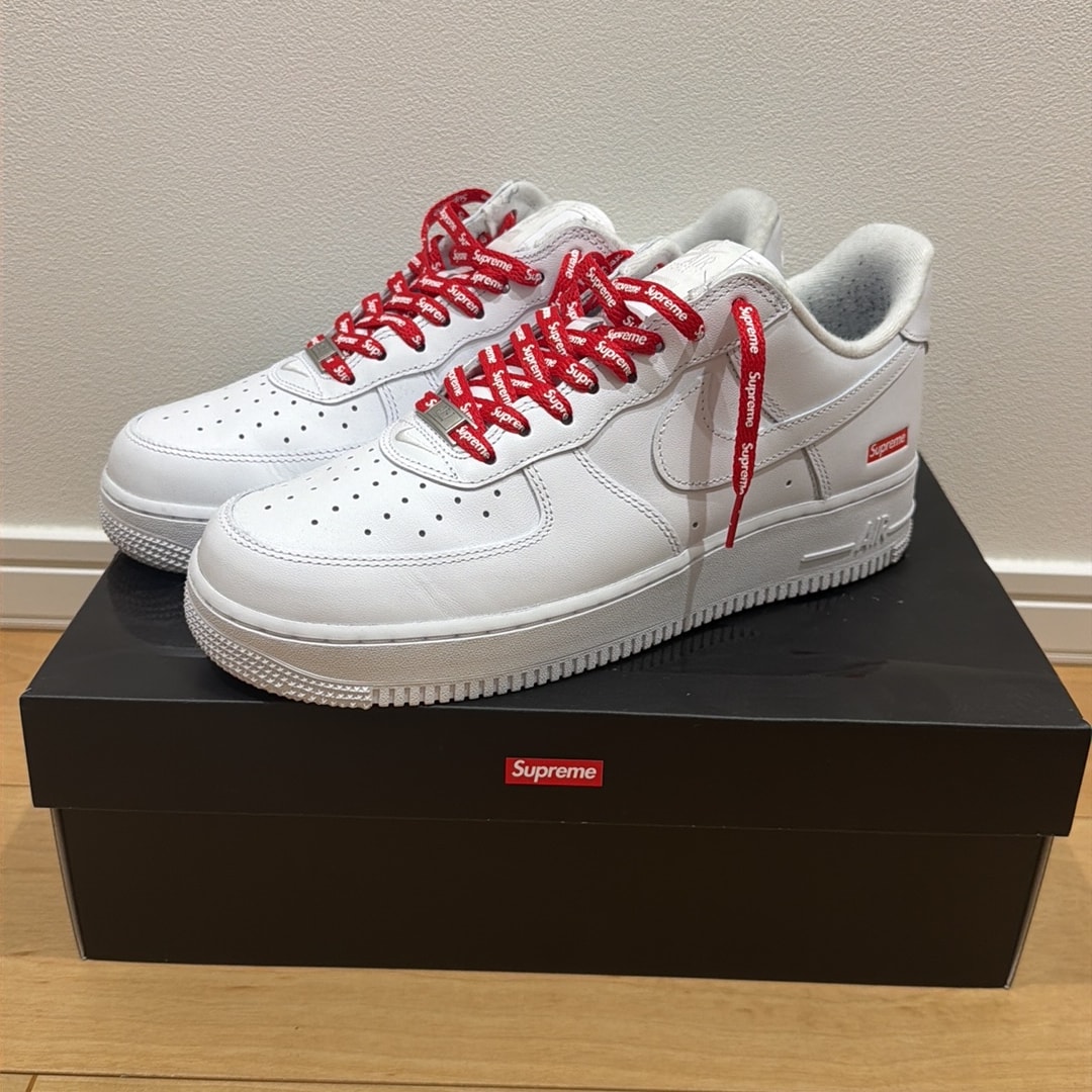 Supreme × Nike Air Force 1 Low 