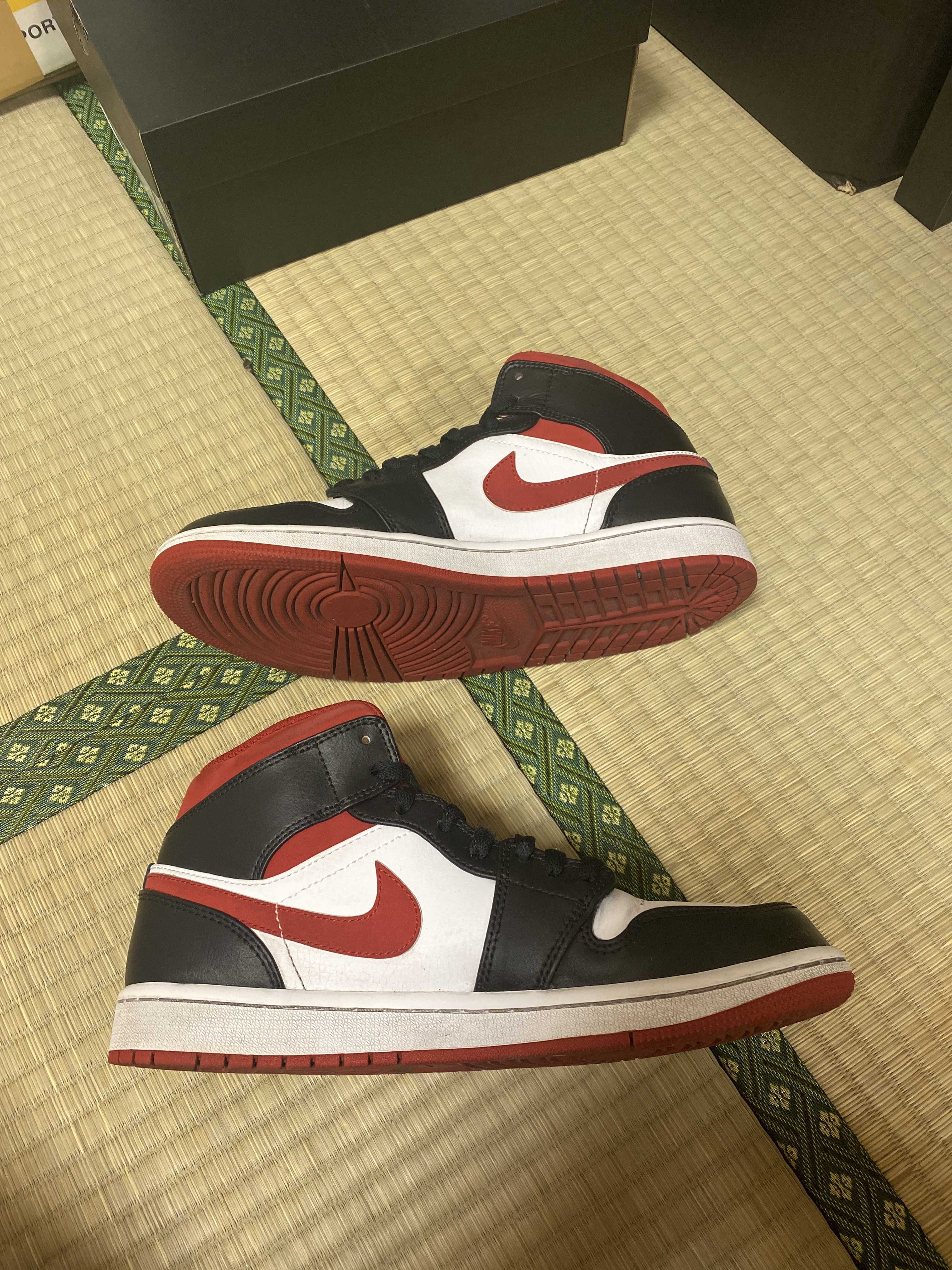 Nike Air Jordan 1 Mid "White/Gym Red Black"