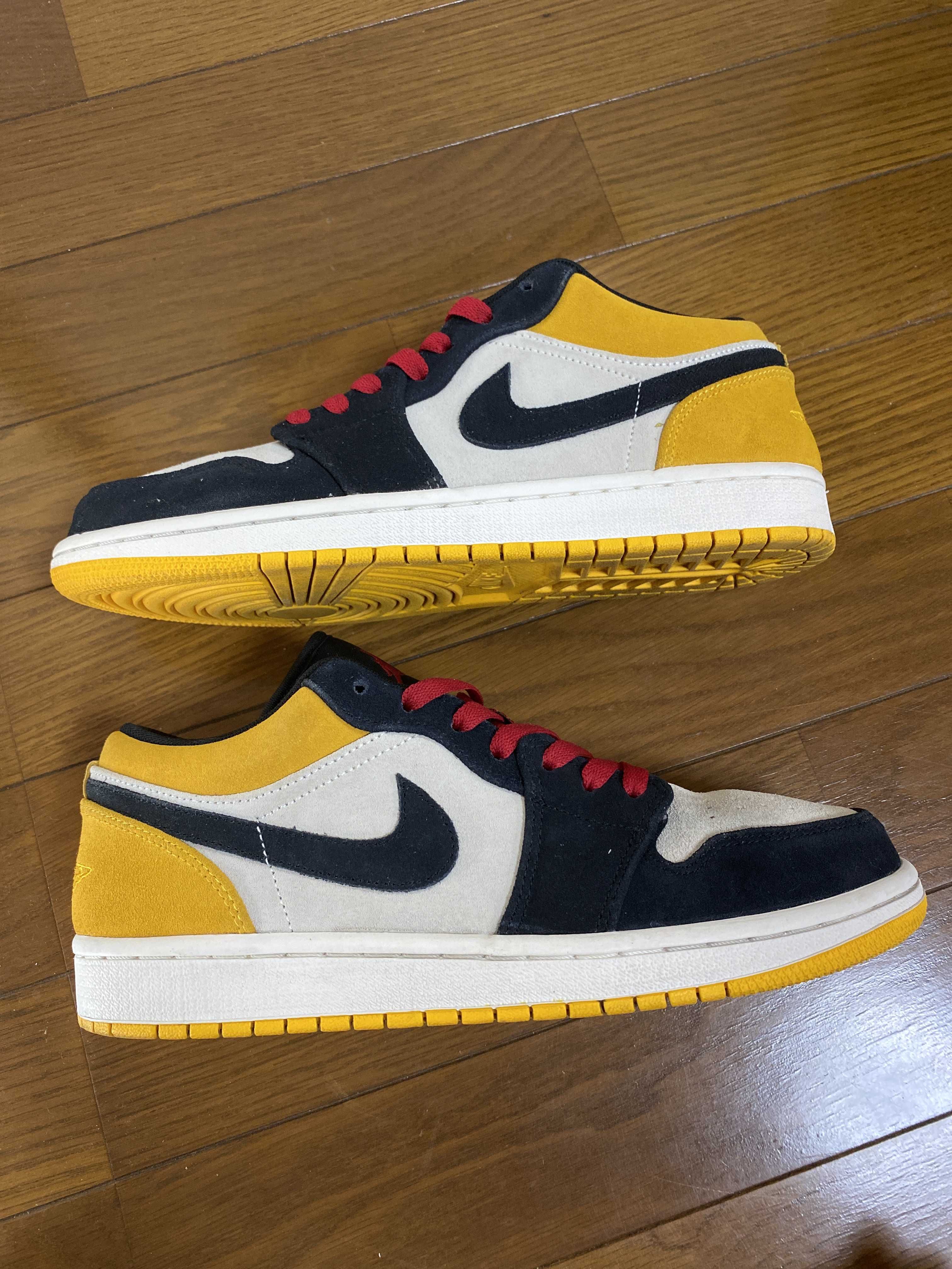 Nike Air Jordan 1 Low "Sail University Gold Black"