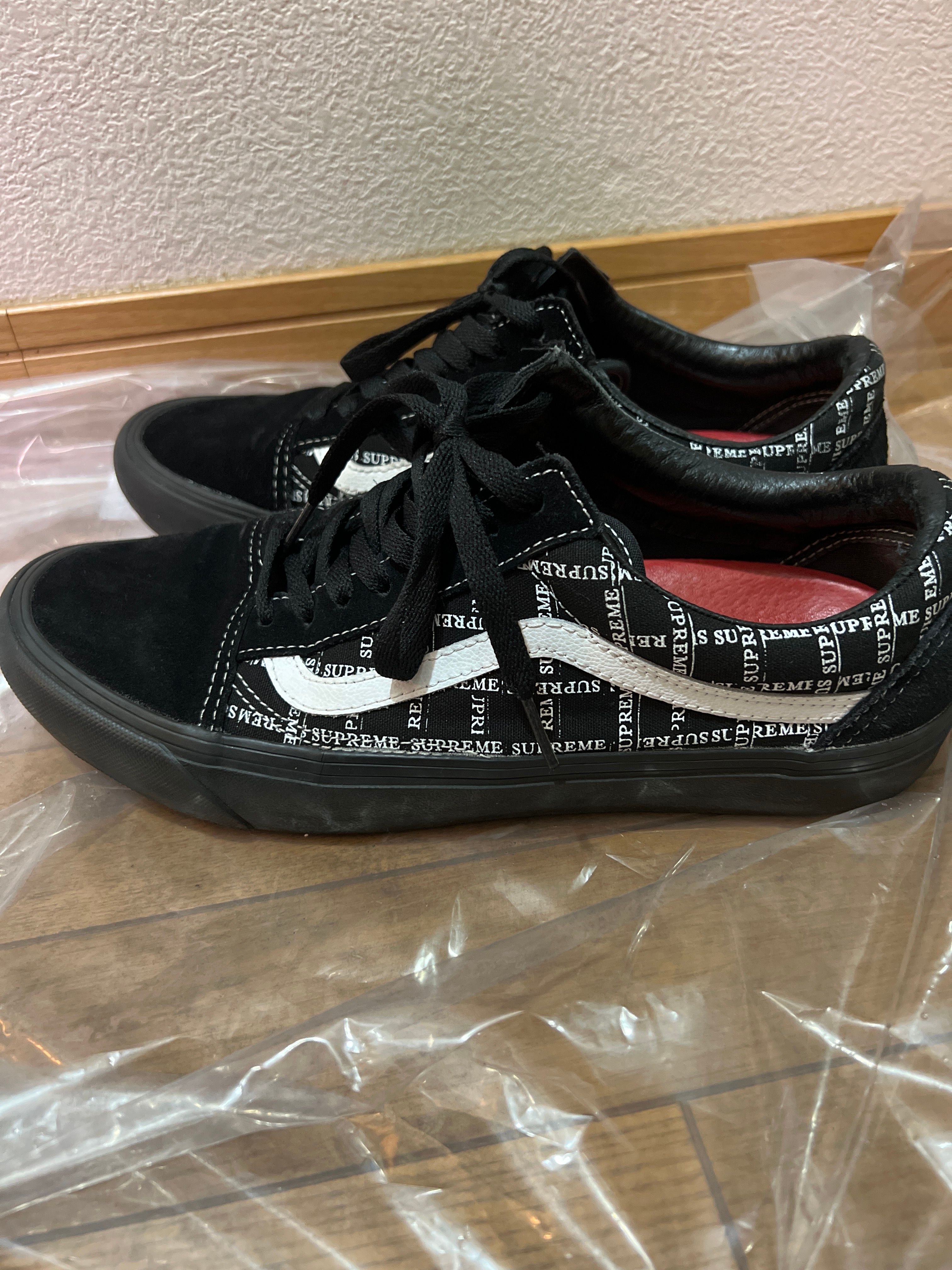 Supreme × Vans Old Skool "Black"