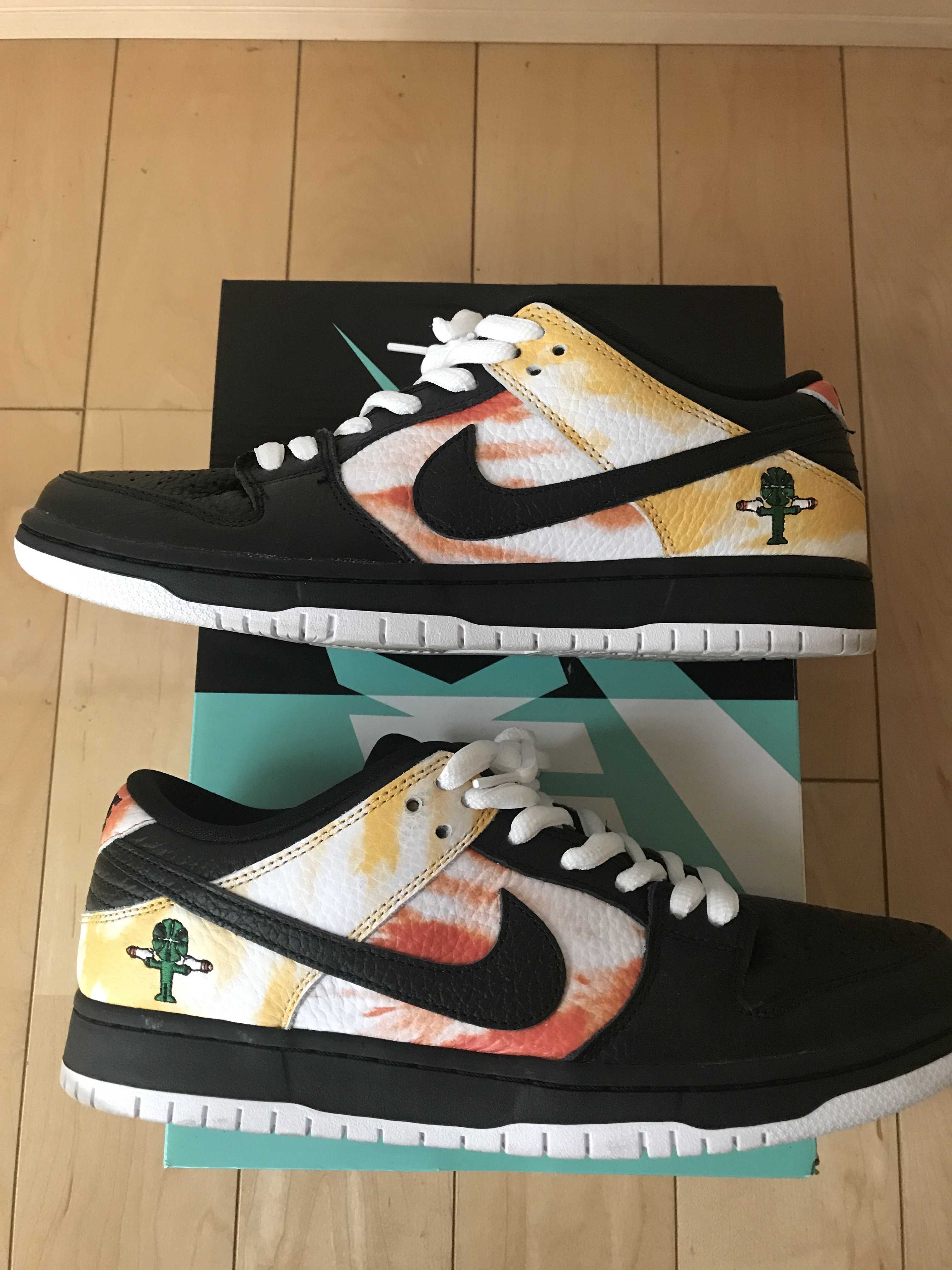 Nike SB Dunk Low "Raygun Tie-Dye/Black"