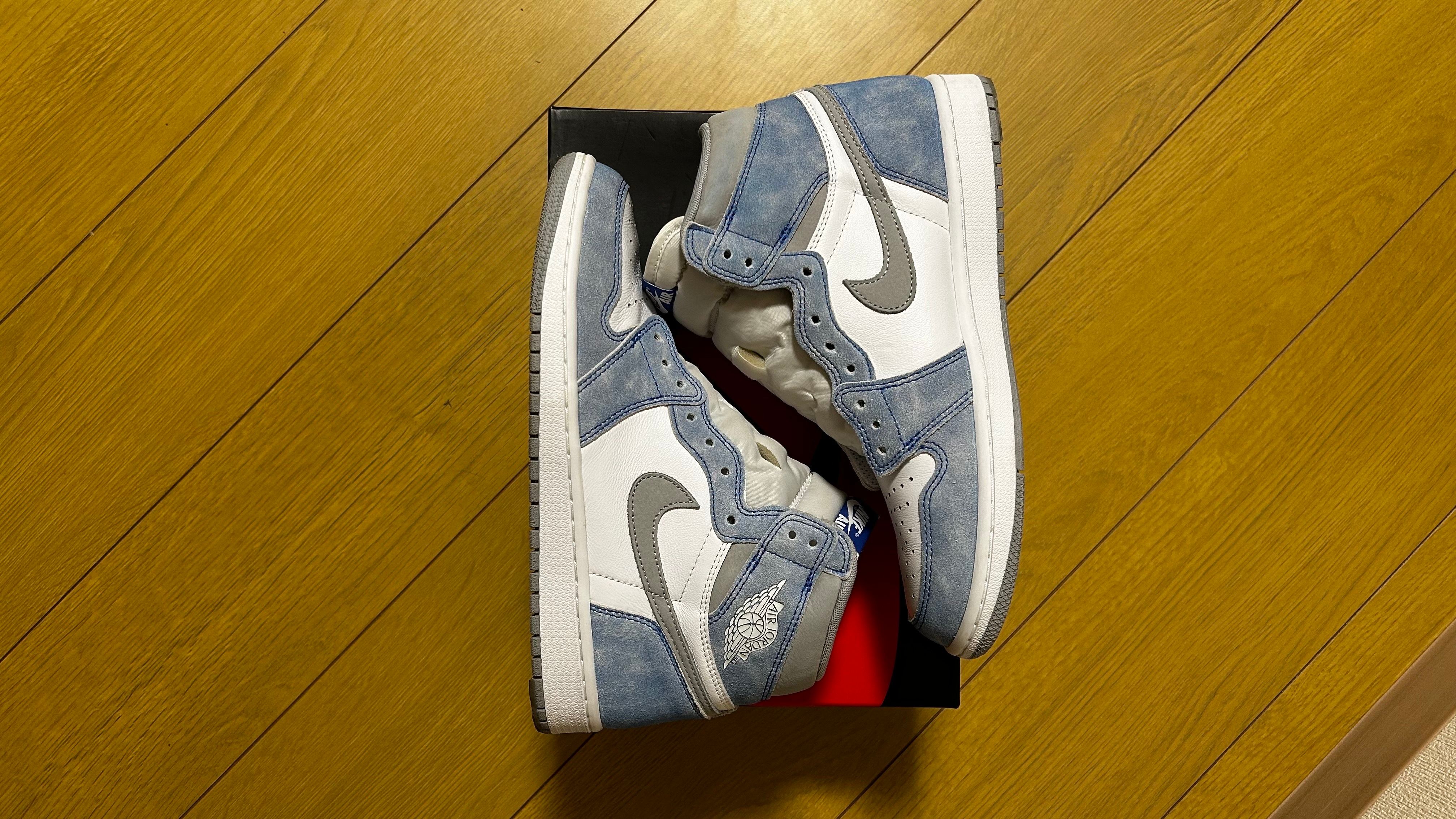 Nike Air Jordan 1 High OG "Hyper Royal"