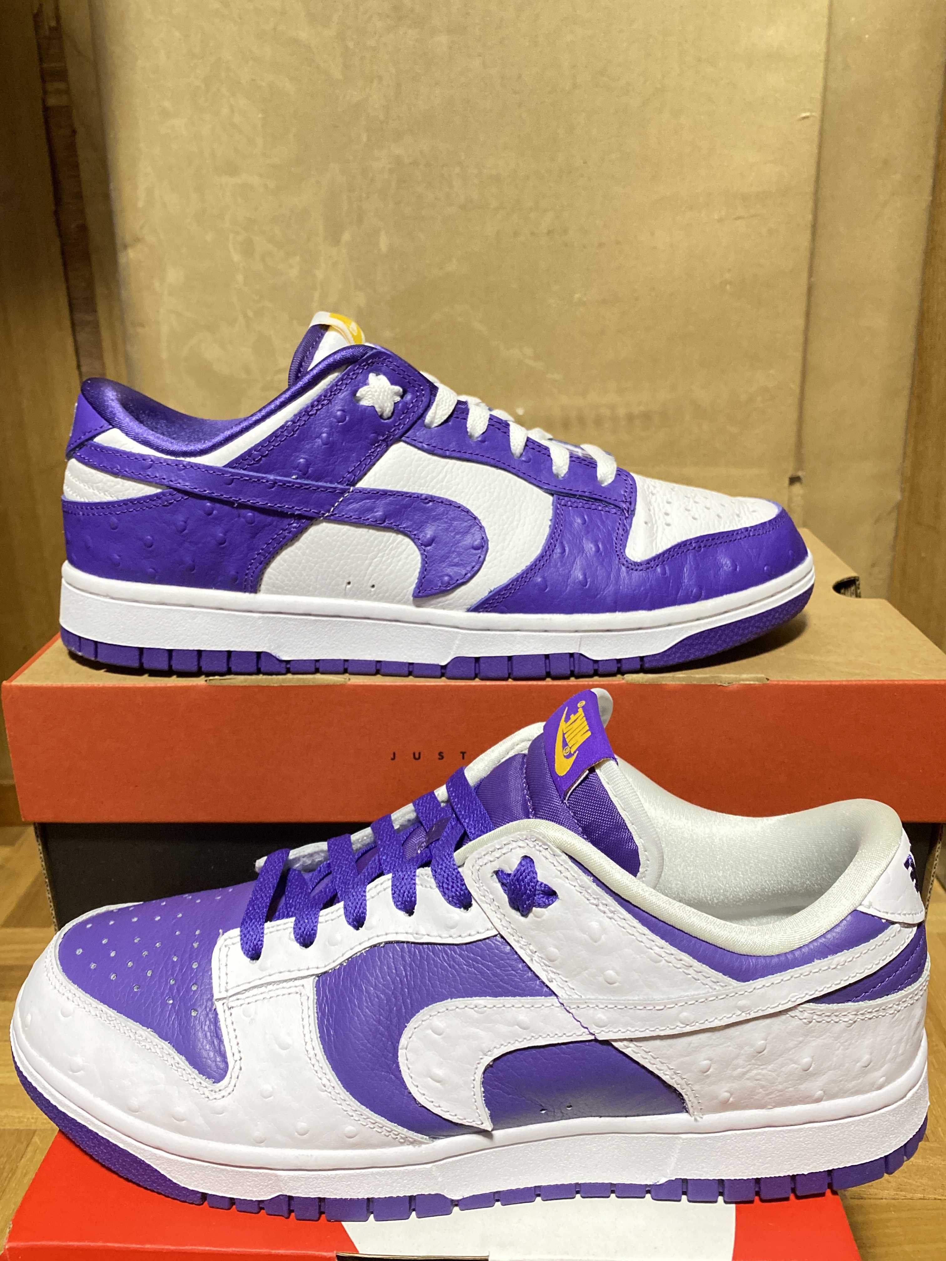 Nike Women's Dunk Low "Made You Look"