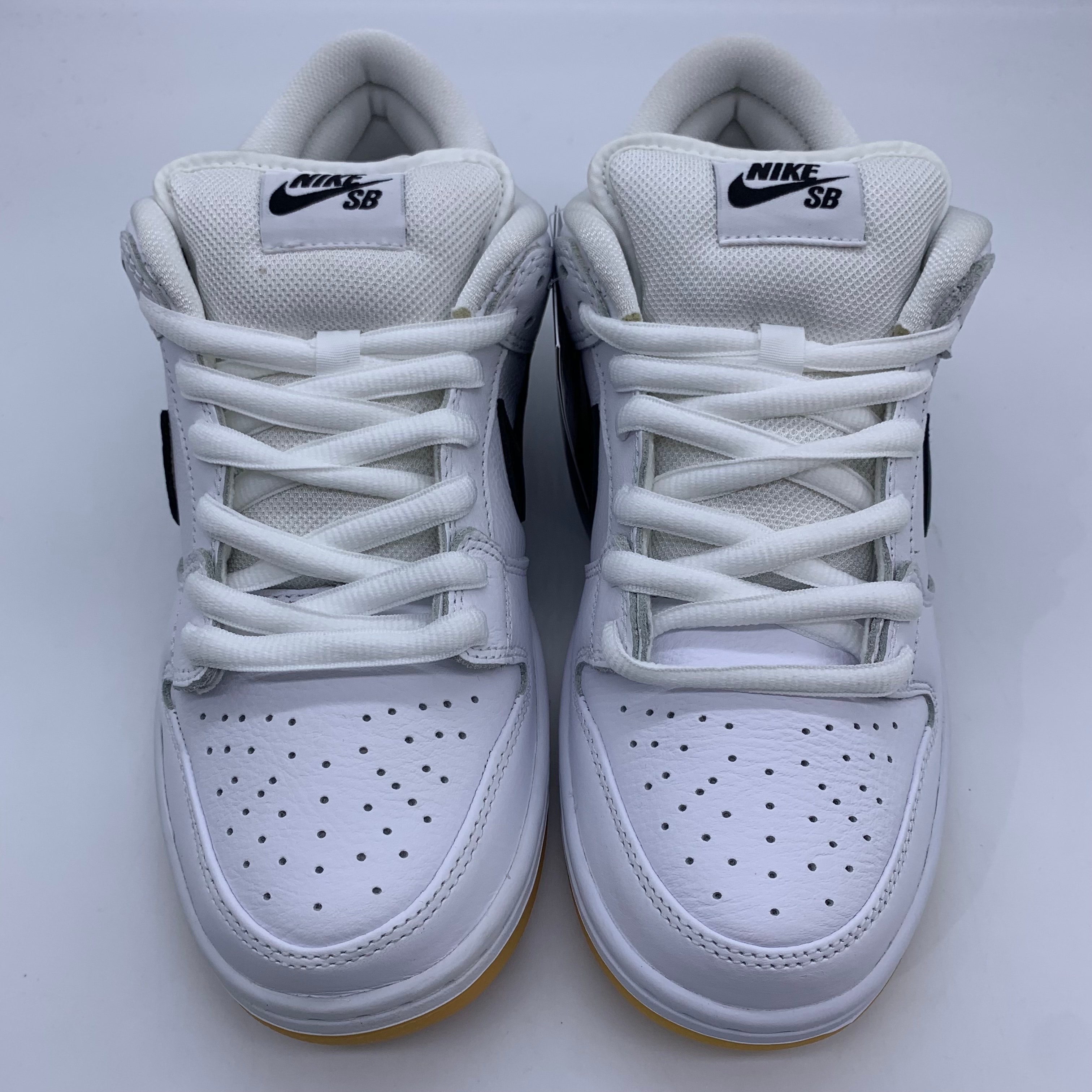 Nike SB Dunk Low Pro "White/Black-White-Gum Light Brown"