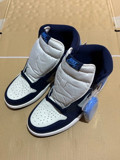 Nike Air Jordan 1 Retro High OG "Obsidian/University Blue"