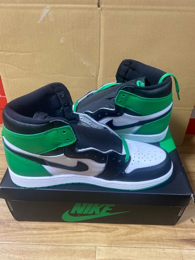 Nike Air Jordan 1 Retro High OG "Celtics/Black and Lucky Green" (2023)